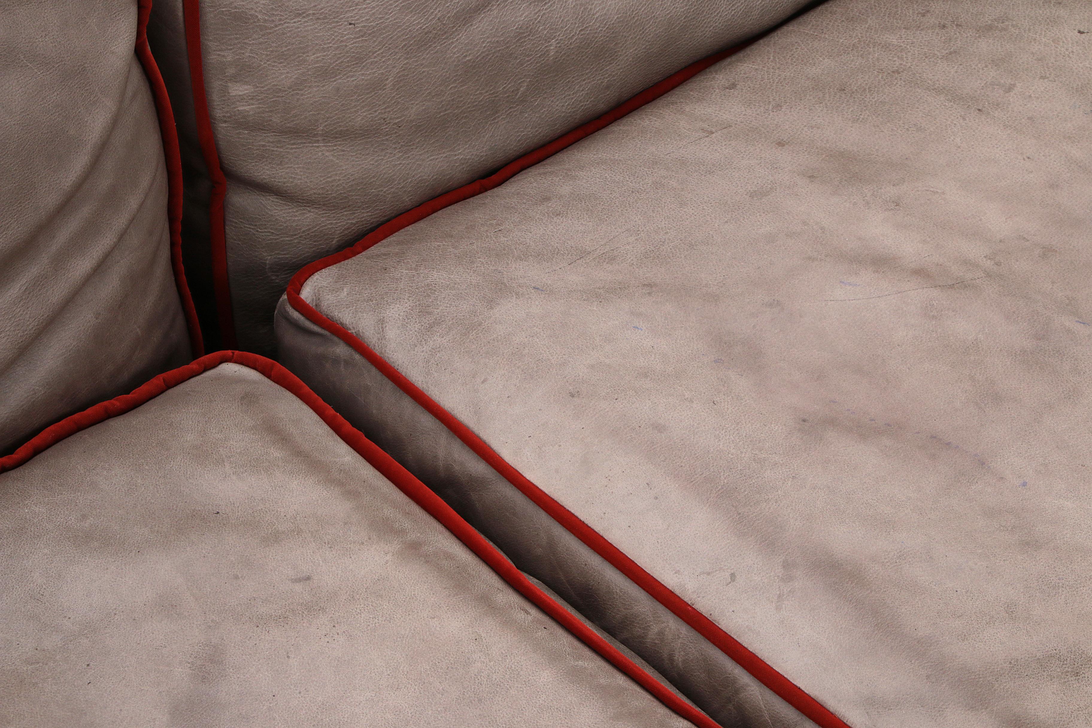 Modular Italian Leather Sofa Riff from Flexteam For Sale 4