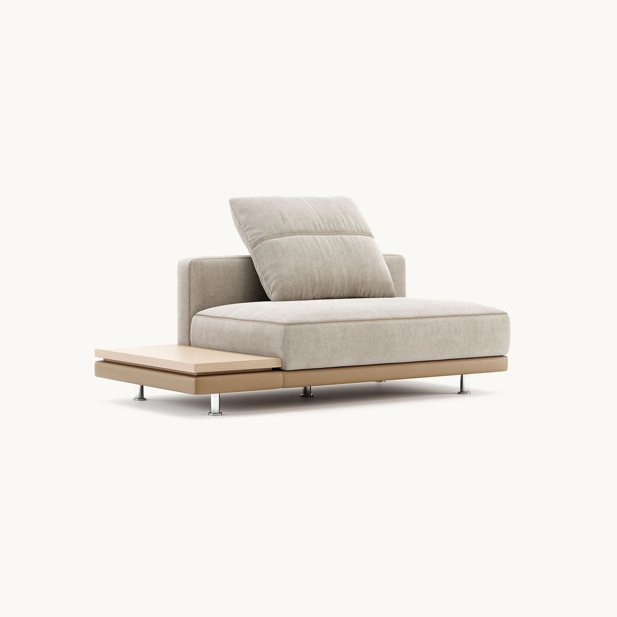 Modular L-Shape Sofa with Cream Velvet Upholstery Moderno en venta