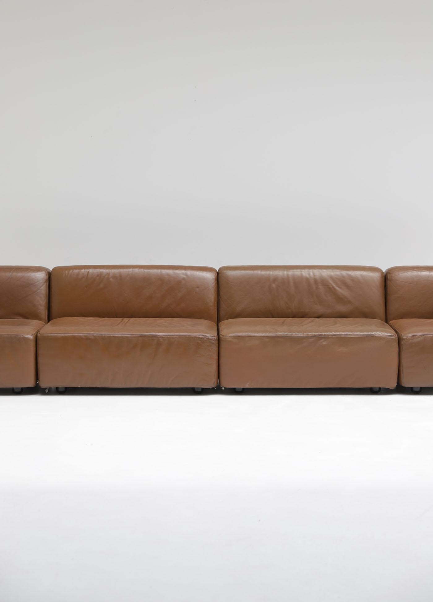 Sofá modular de cuero, fabricado por Durlet, Bélgica, años 70. en venta 1