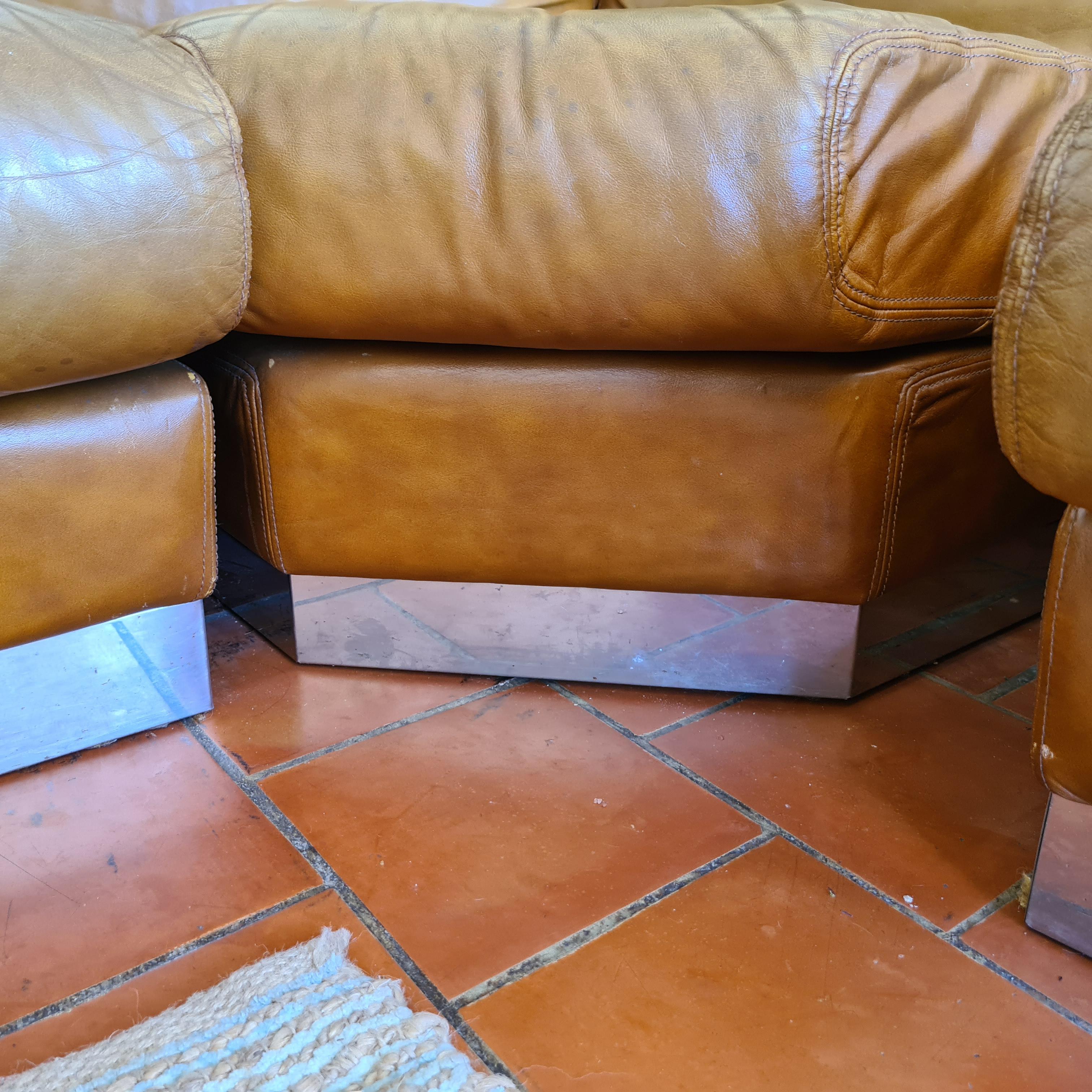 Mid-Century Modern Canapé modulaire en cuir et acier de Jacques Charpentier, 1970