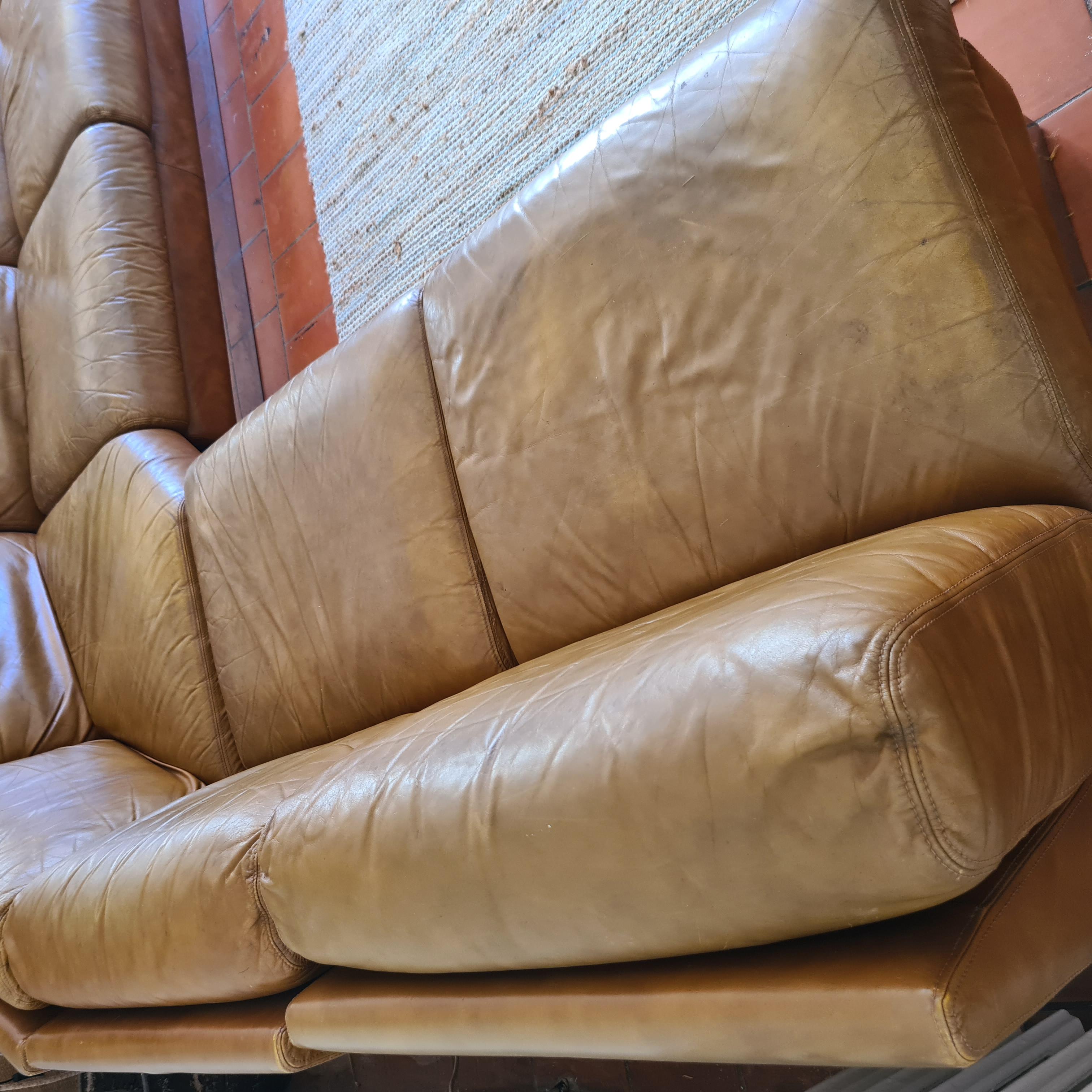 20ième siècle Canapé modulaire en cuir et acier de Jacques Charpentier, 1970