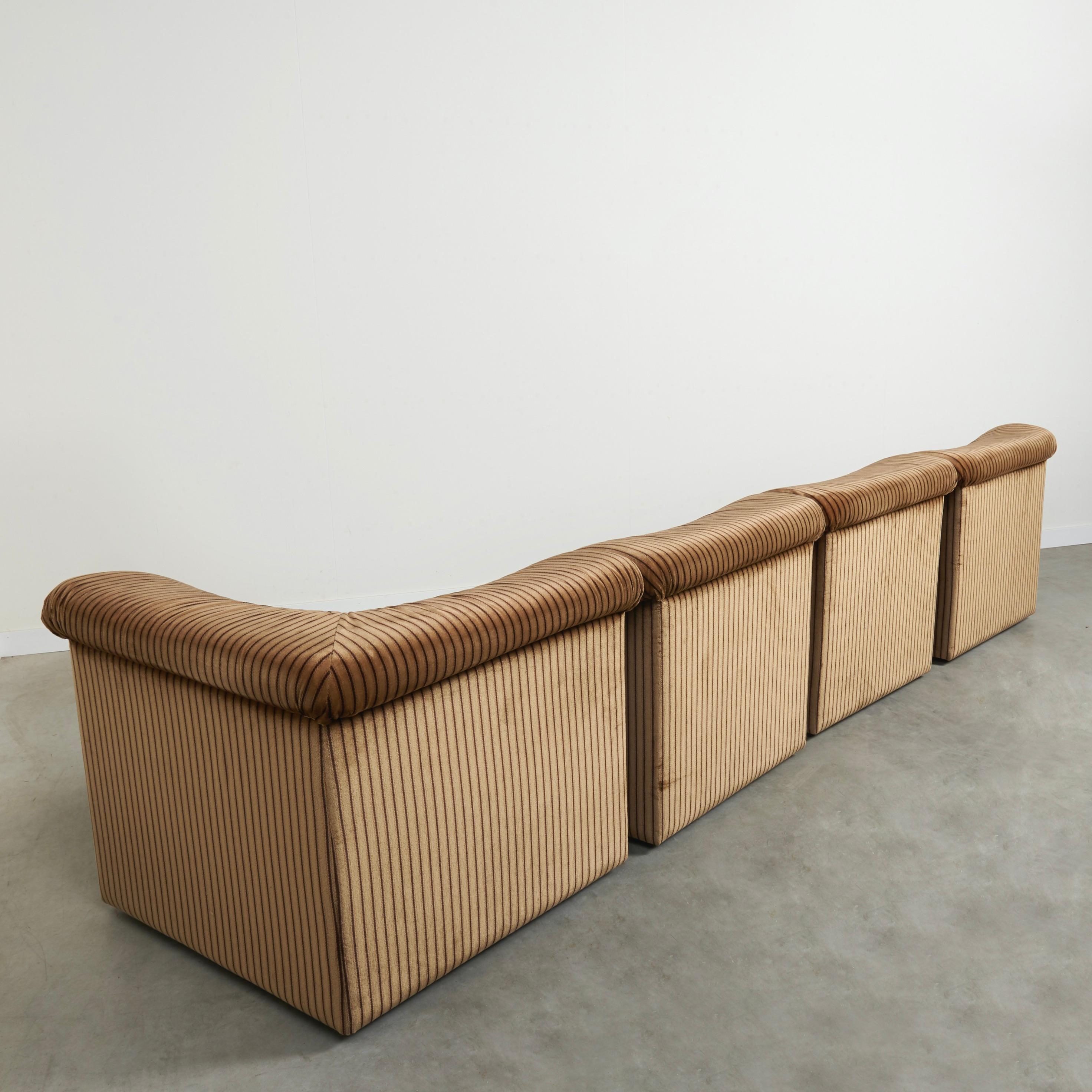 Modular lounge sofa by Doimo, Italy 1970s In Good Condition In GENDT, NL
