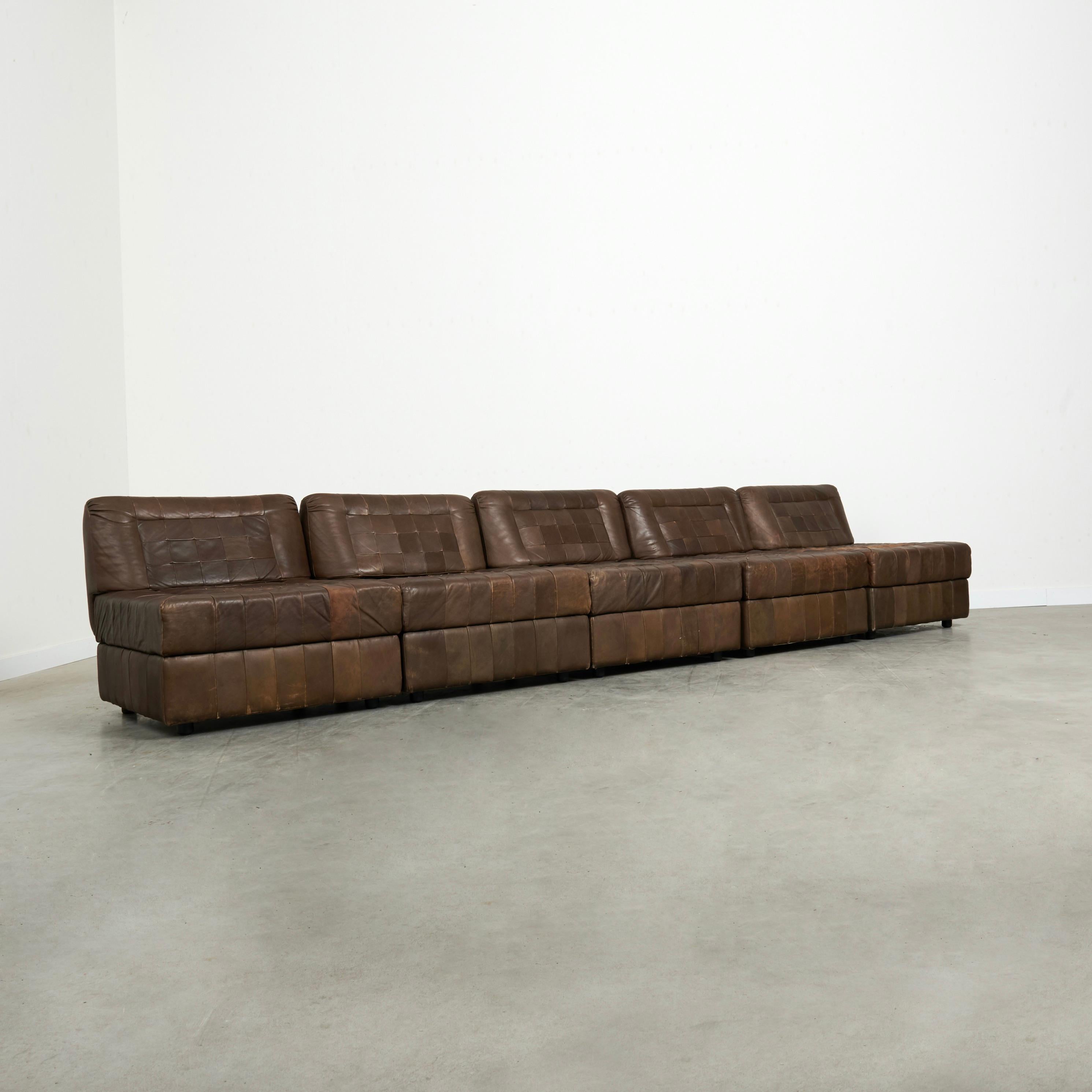 Mid-Century Modern Modular lounge sofa by Percival Lafer, 1960s For Sale