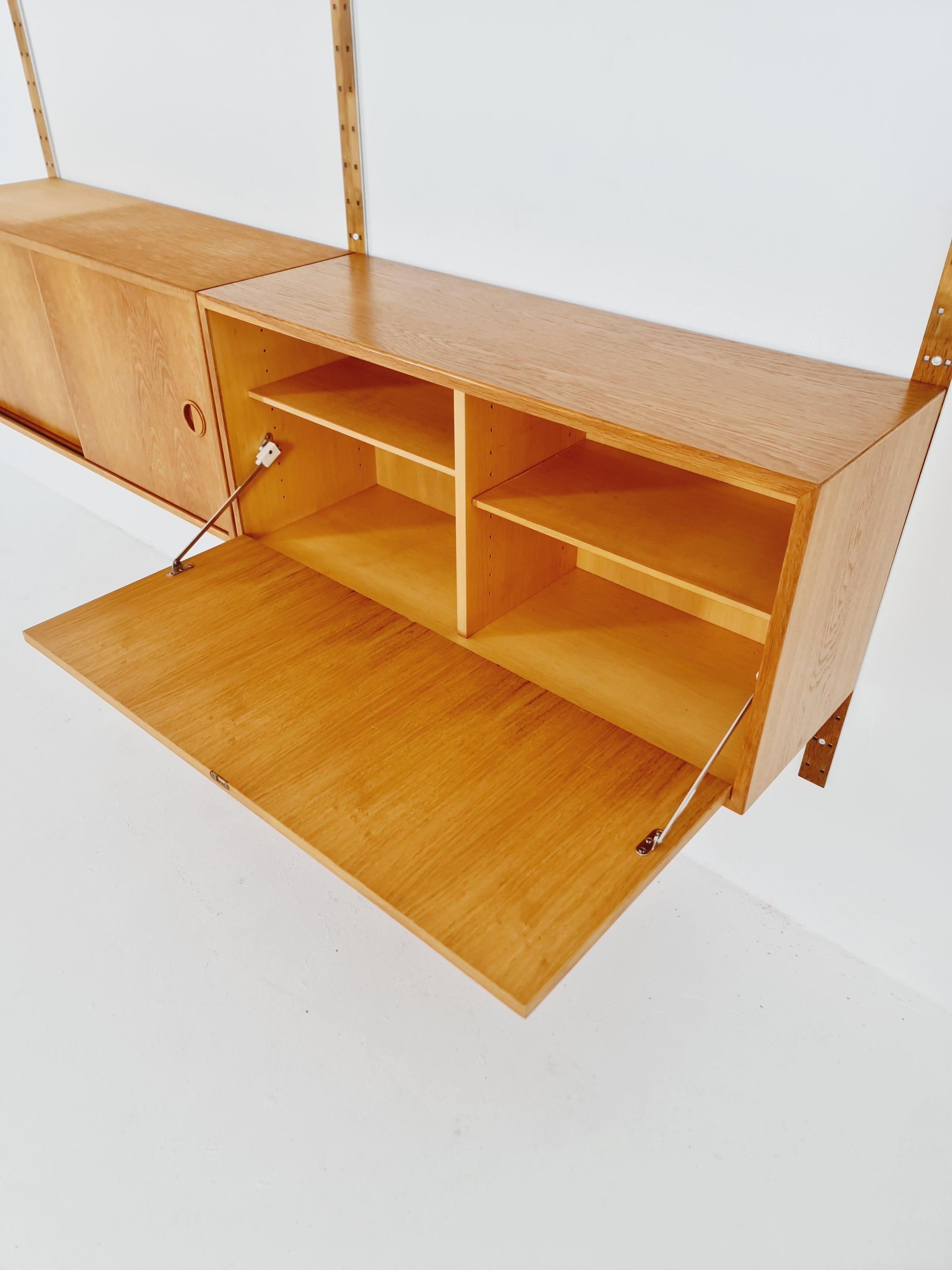 Sistema di scaffali modulari in Oak di Hansen & Guldborg Mobler, Danimarca, anni '60 in vendita 3