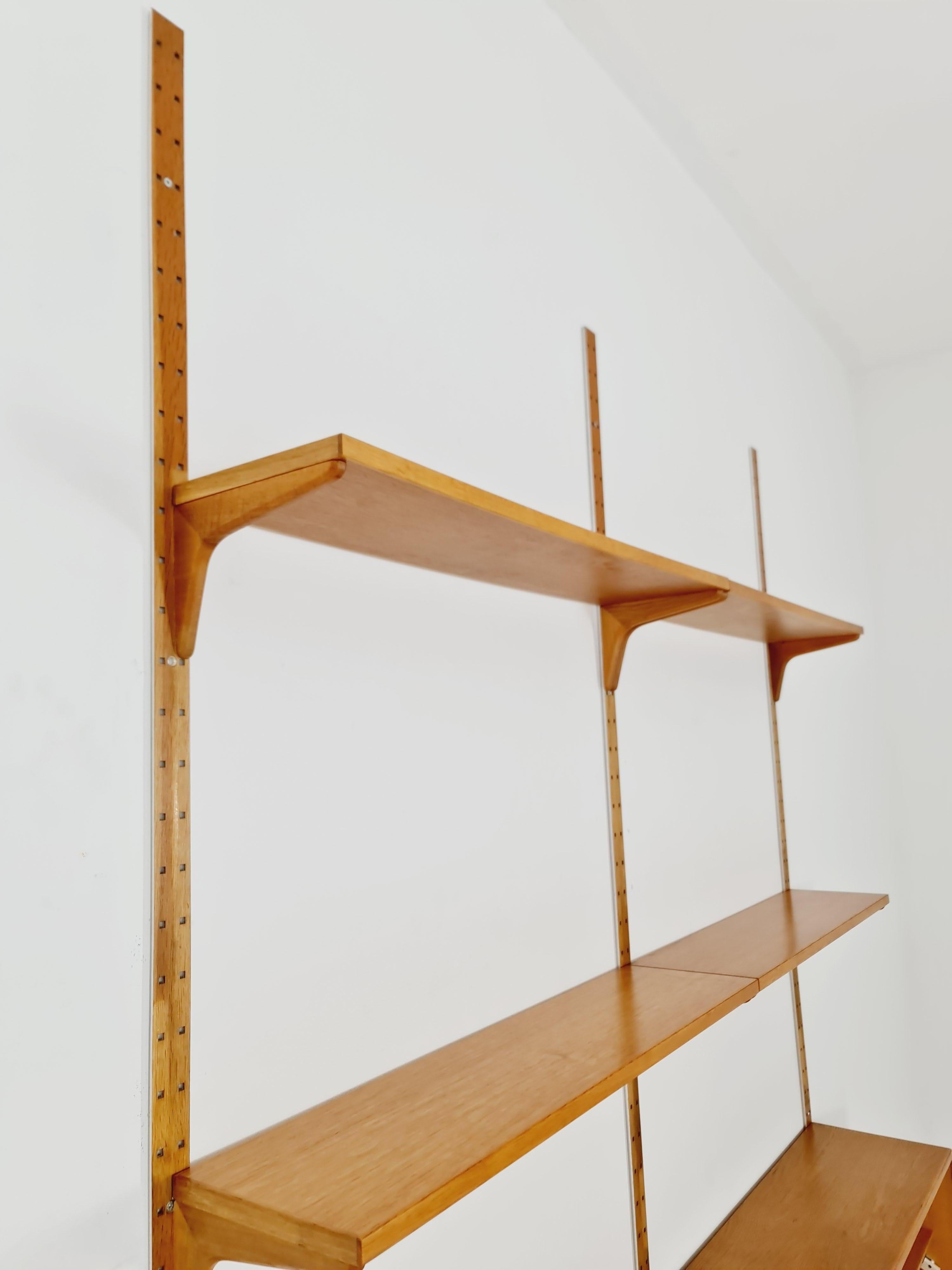 Sistema di scaffali modulari in Oak di Hansen & Guldborg Mobler, Danimarca, anni '60 In condizioni buone in vendita a Gaggenau, DE
