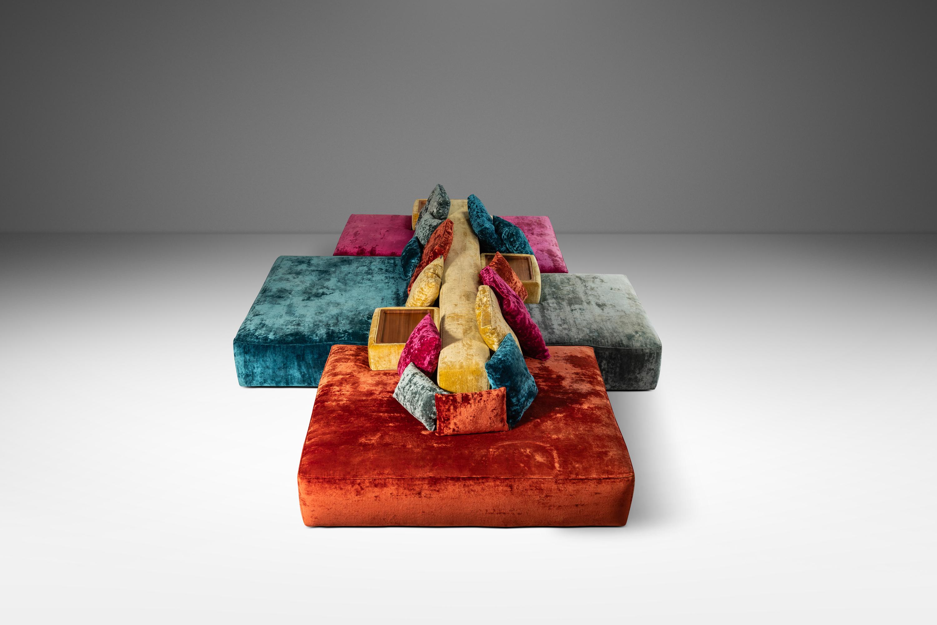 Sofá / Seccional Modular Rainbow de doble cara de Vibieffe, Italia, c. 2000s Terciopelo en venta