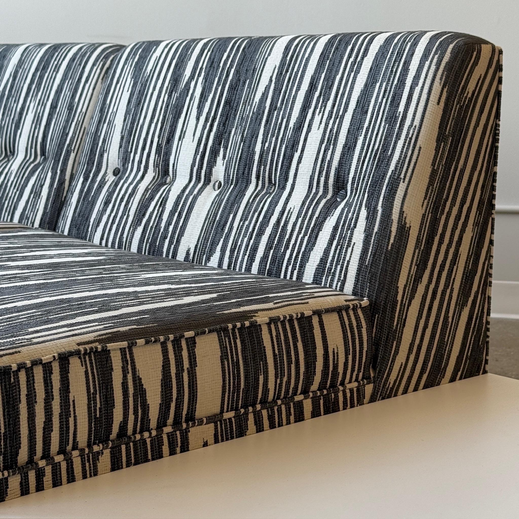 Mid-Century Modern Modular Seating Sofa by George Nelson for Herman Miller For Sale