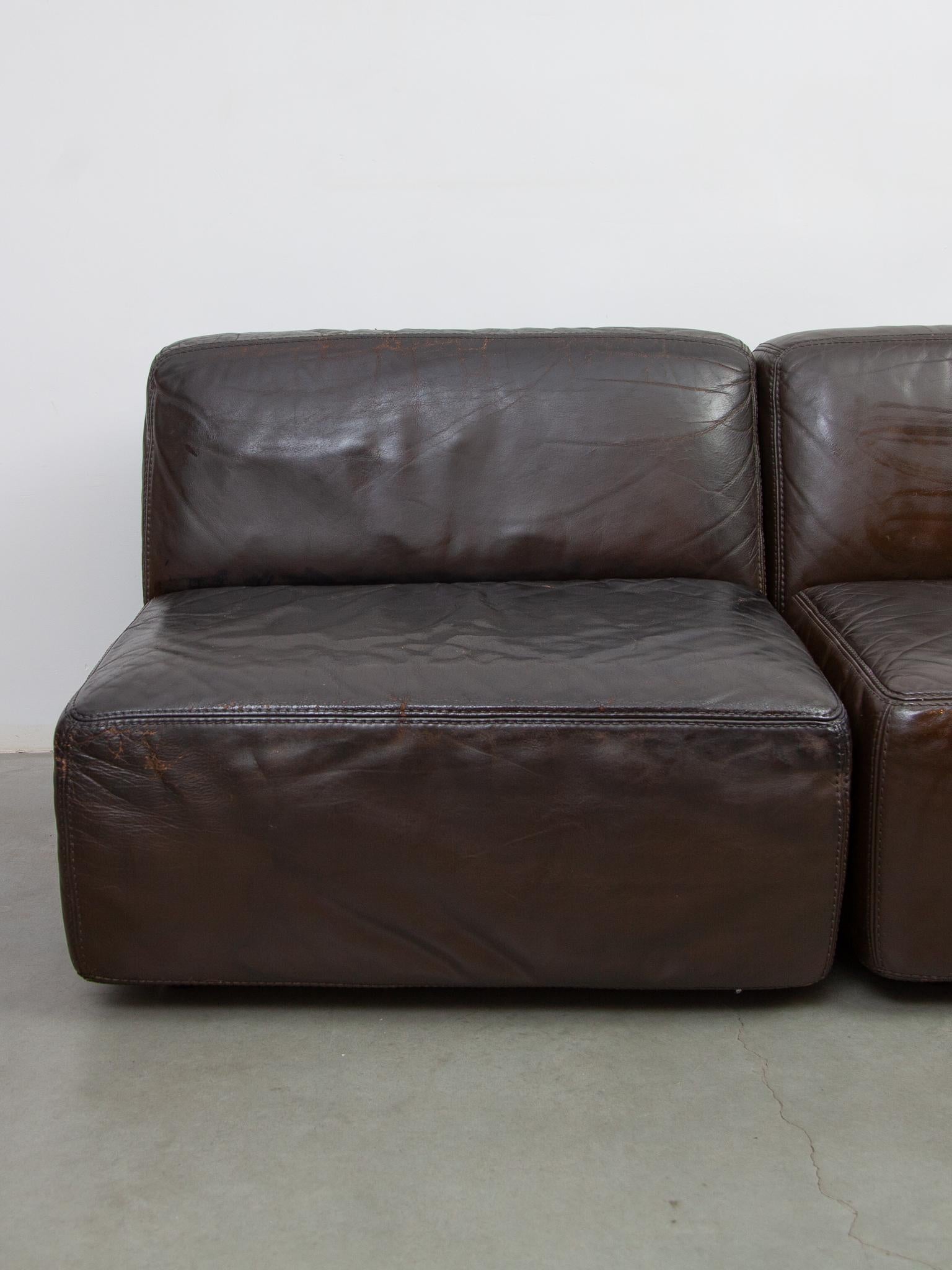 Mid-Century Modern Modular Sofa 1970s Brown Leather designed by Durlet For Sale