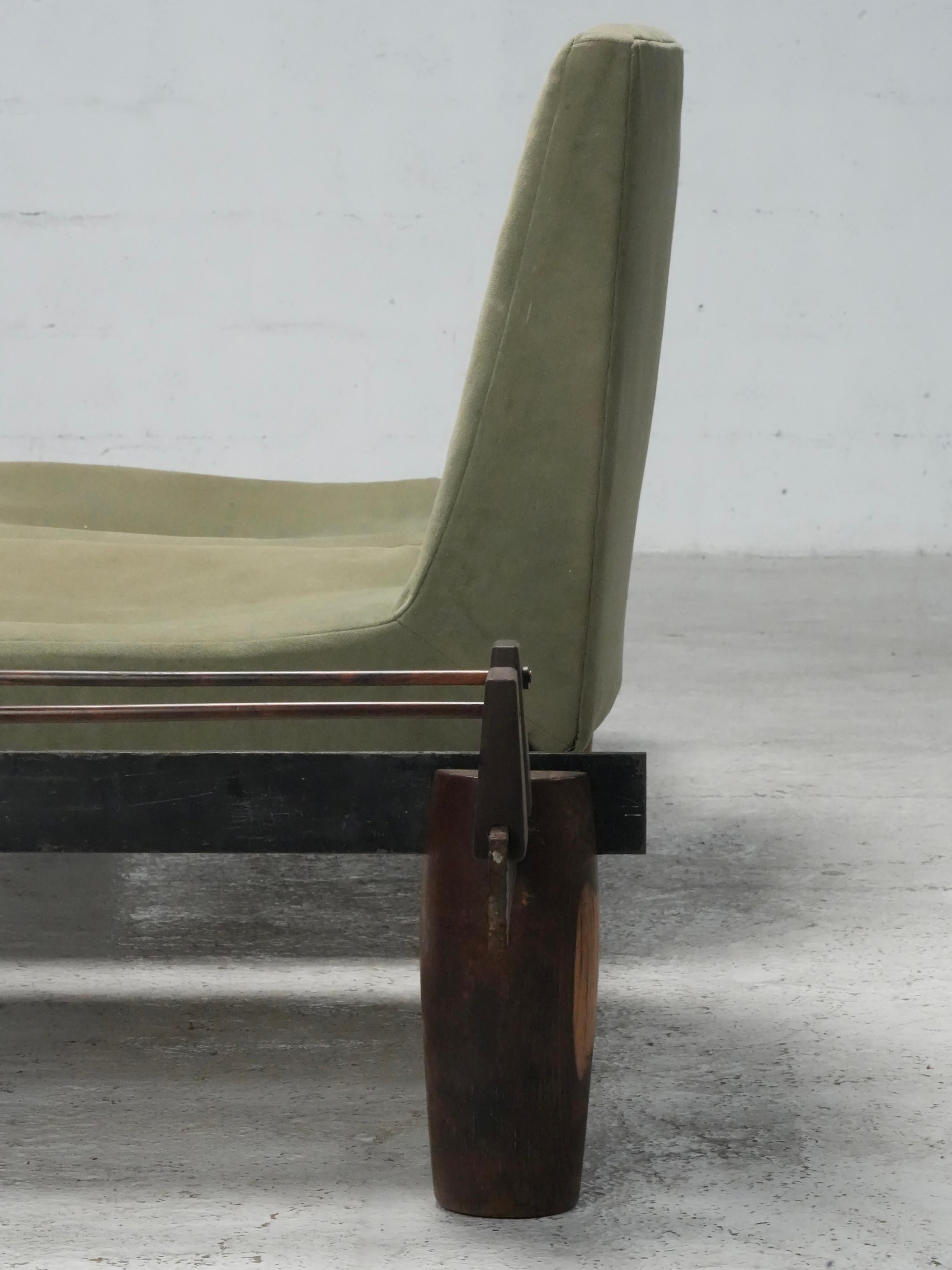 Acciaio Divano modulare di Jorge Zalszupin in legno duro, acciaio e tessuto, Brasile, anni '60 in vendita