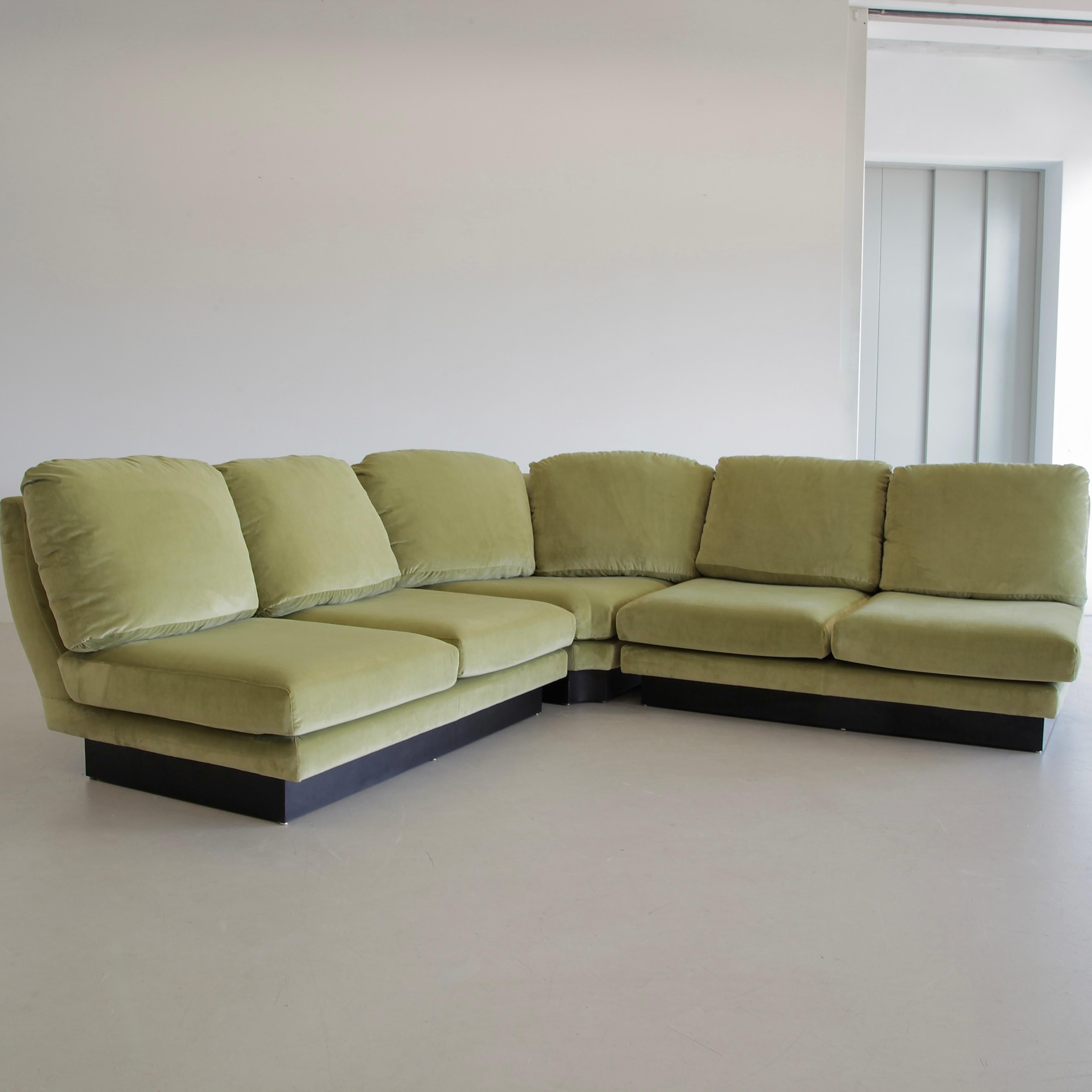 Mid-Century Modern Groupe de canapés modulaires, conçu par Willy Rizzo. Italie, Mario Sabot, 1969. en vente