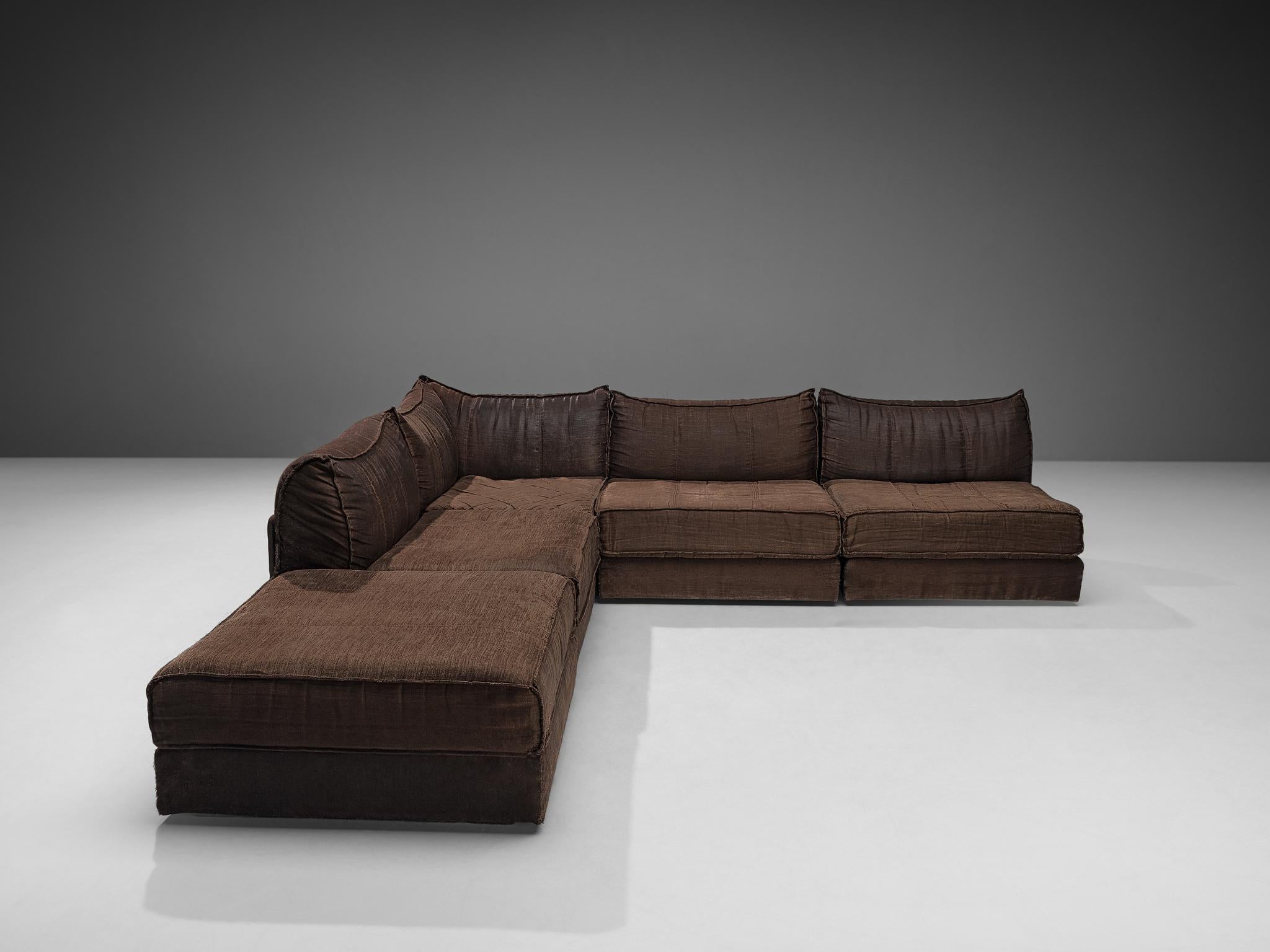 Modular Sofa in Brown Fabric In Fair Condition For Sale In Waalwijk, NL