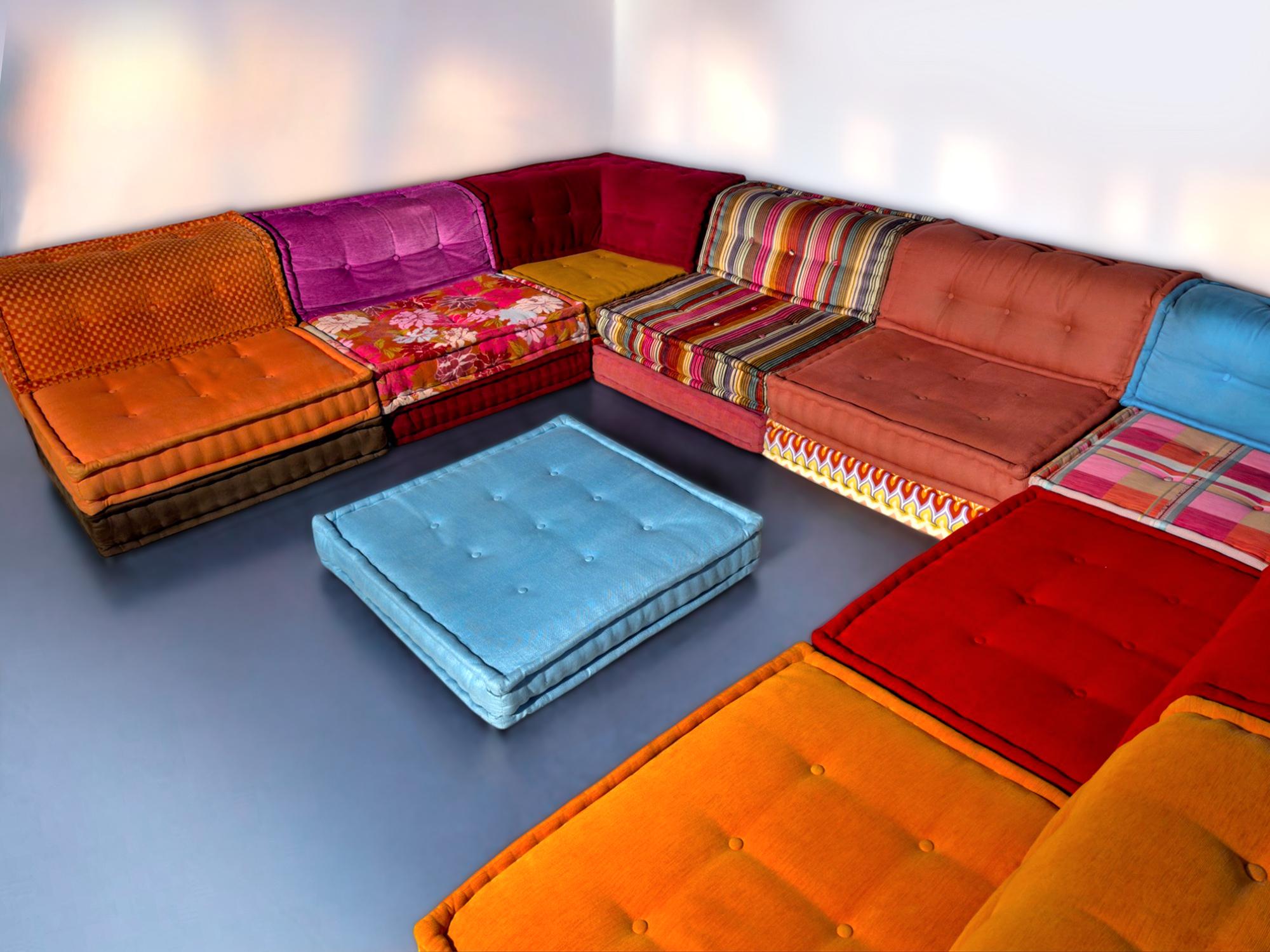 Italian Modular Sofa Mah Jong by Kenzo & Missoni for Roche Bobois, Set of 25 Pieces