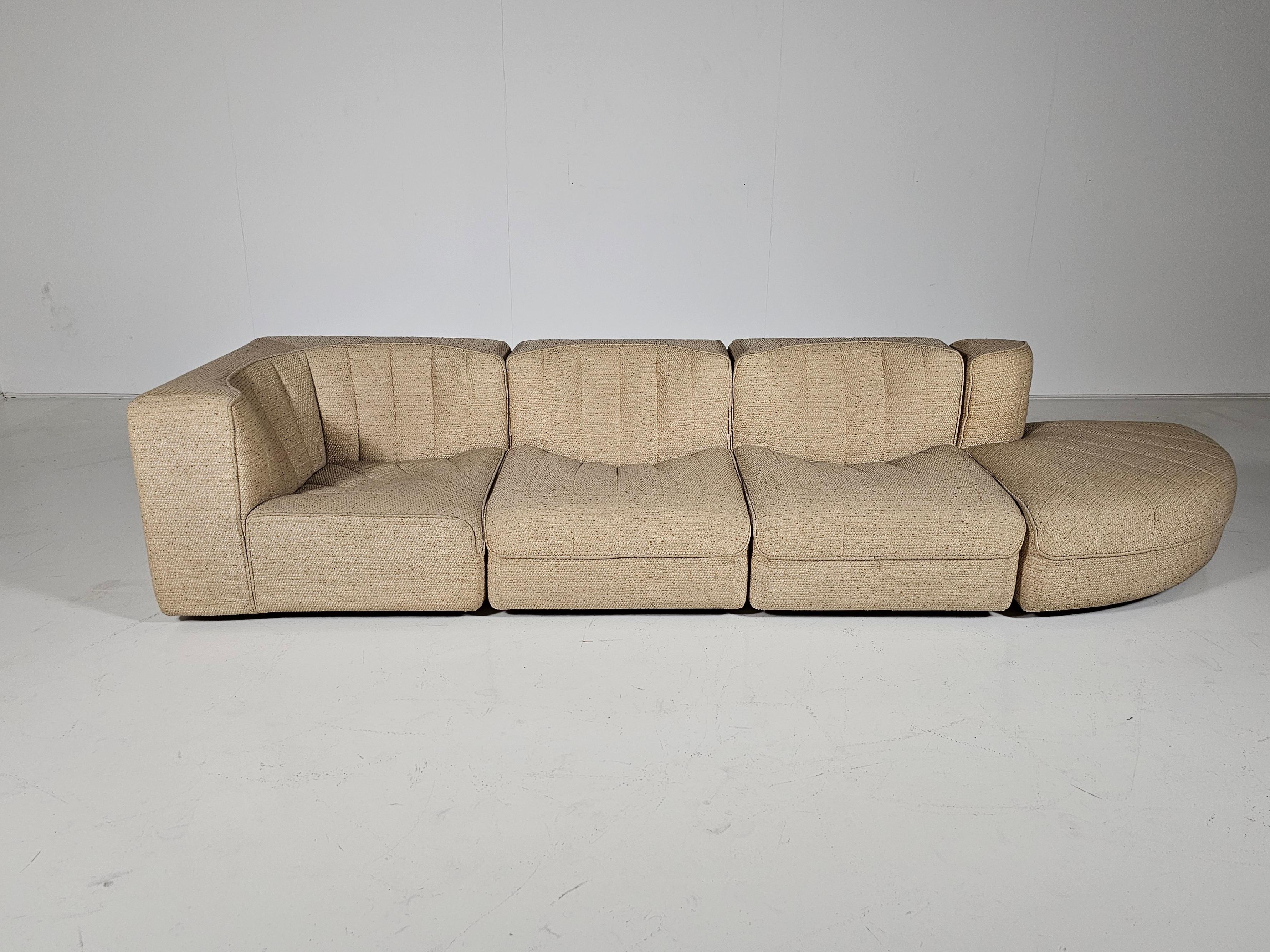 Modular Sofa Model 9000 in original beige fabric, Tito Agnoli, Arflex, 1970s 1