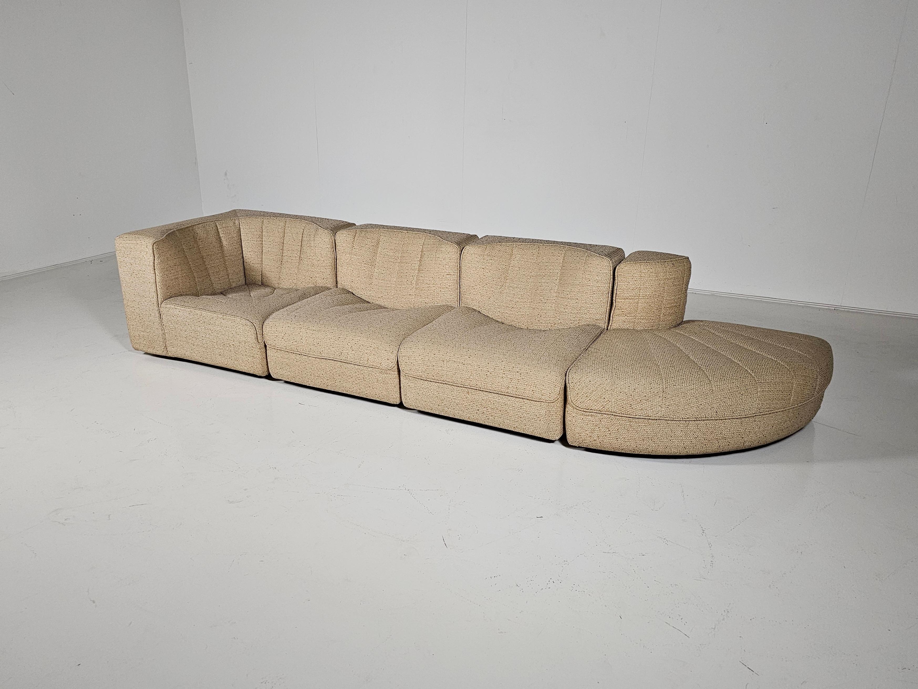 Modular Sofa Model 9000 in original beige fabric, Tito Agnoli, Arflex, 1970s 4
