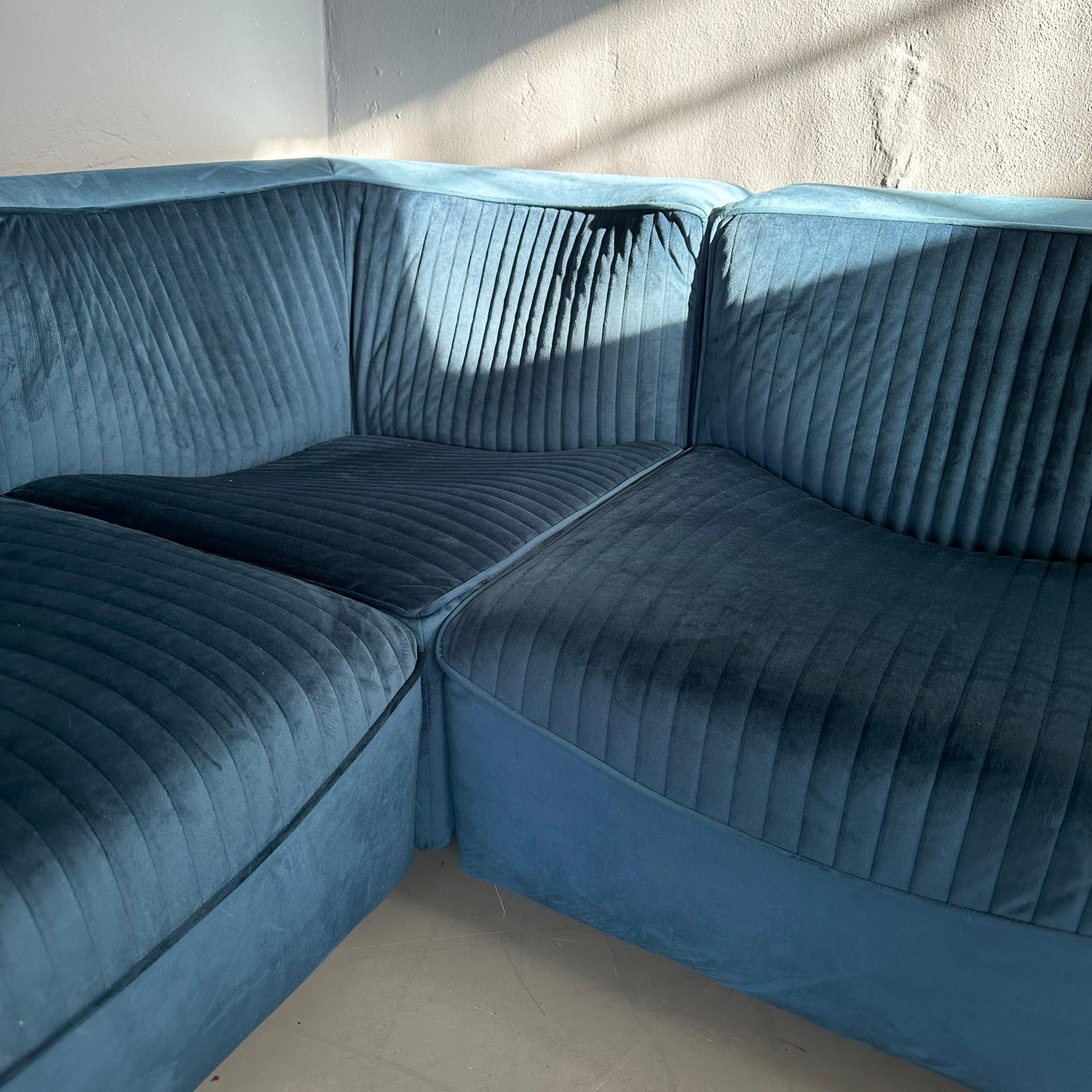 Mid-20th Century Modular sofa 'Novemila' design by Tito Agnoli for Artflex, 1969, six modules