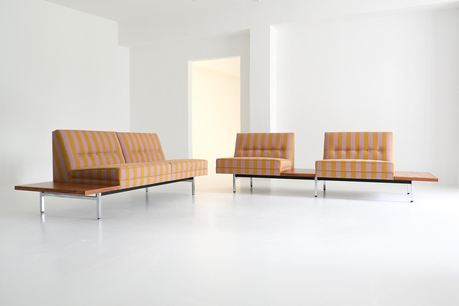 Américain Sièges modulaires de canapé, Gerogen Nelson pour Herman Miller, recouverts de tissu Dedar en vente