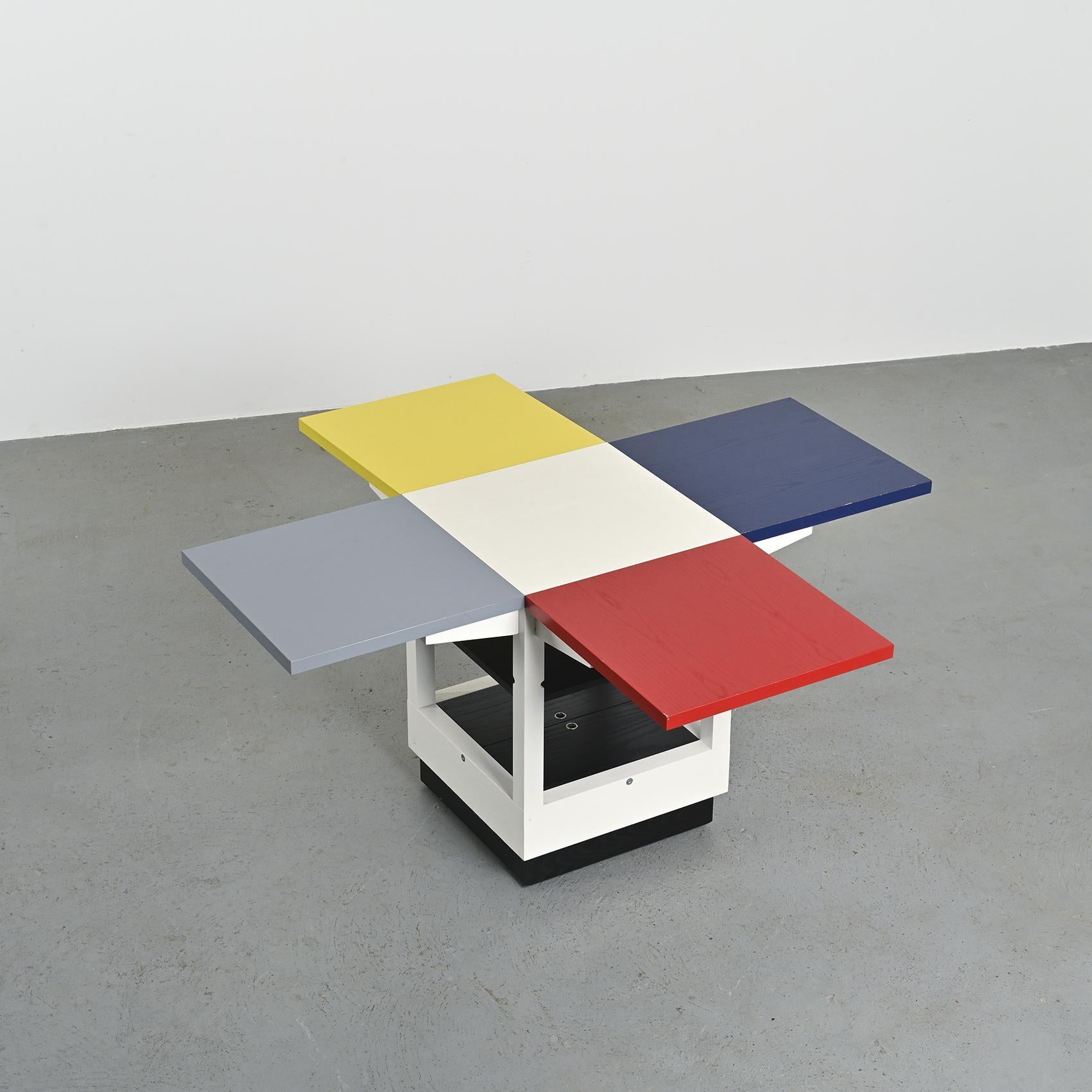 Modular Square coffee table, Tecta, Germany, circa 2004 In Good Condition For Sale In VILLEURBANNE, FR