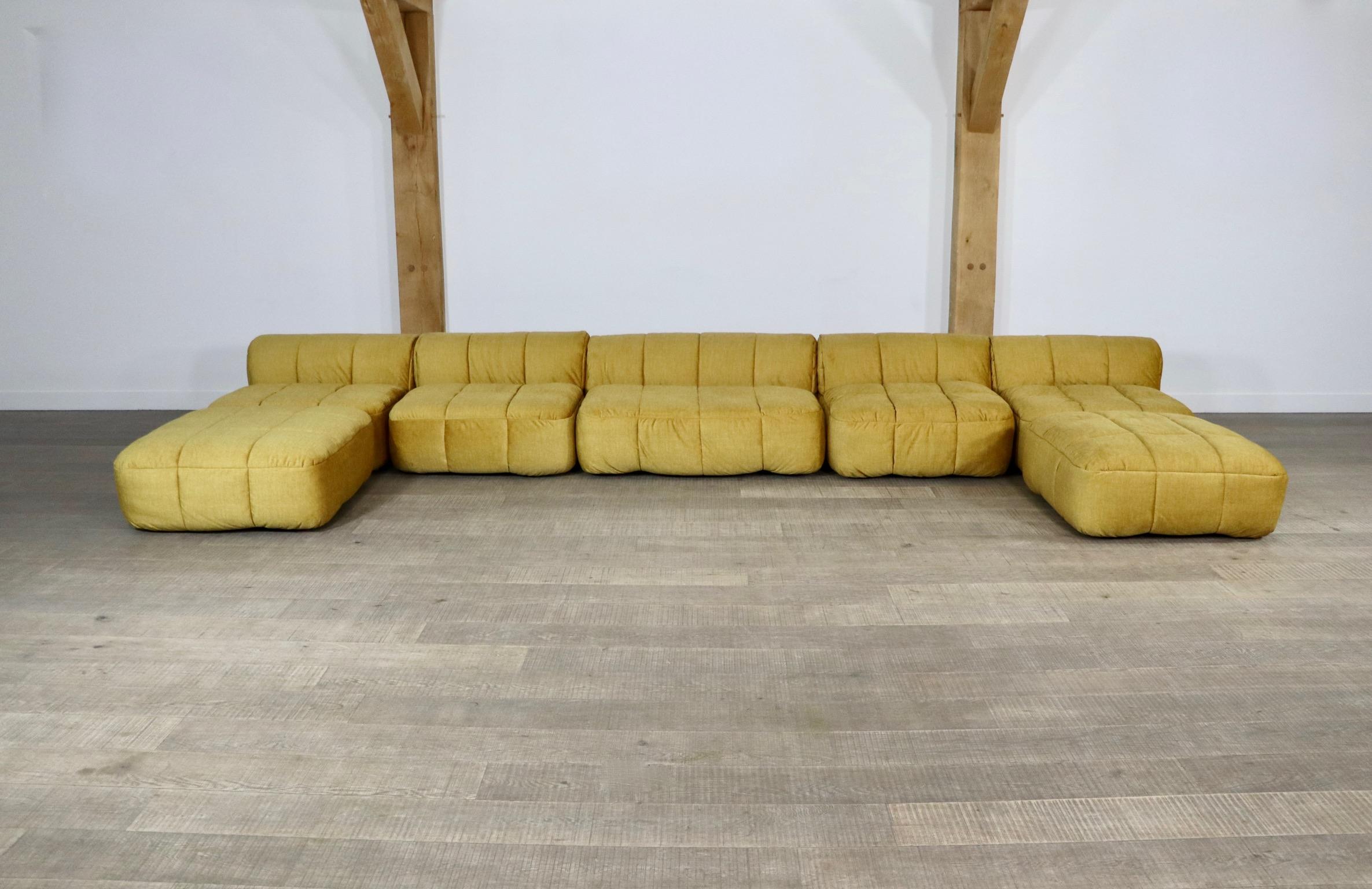 Beautiful modular sofa model Strips designed by Cini Boeri for Arflex, Italy 1972. This incredibly comfortable sofa is the an early edition reupholstered in high quality golden velvet. The sofa can be arranged in endless different settings to create