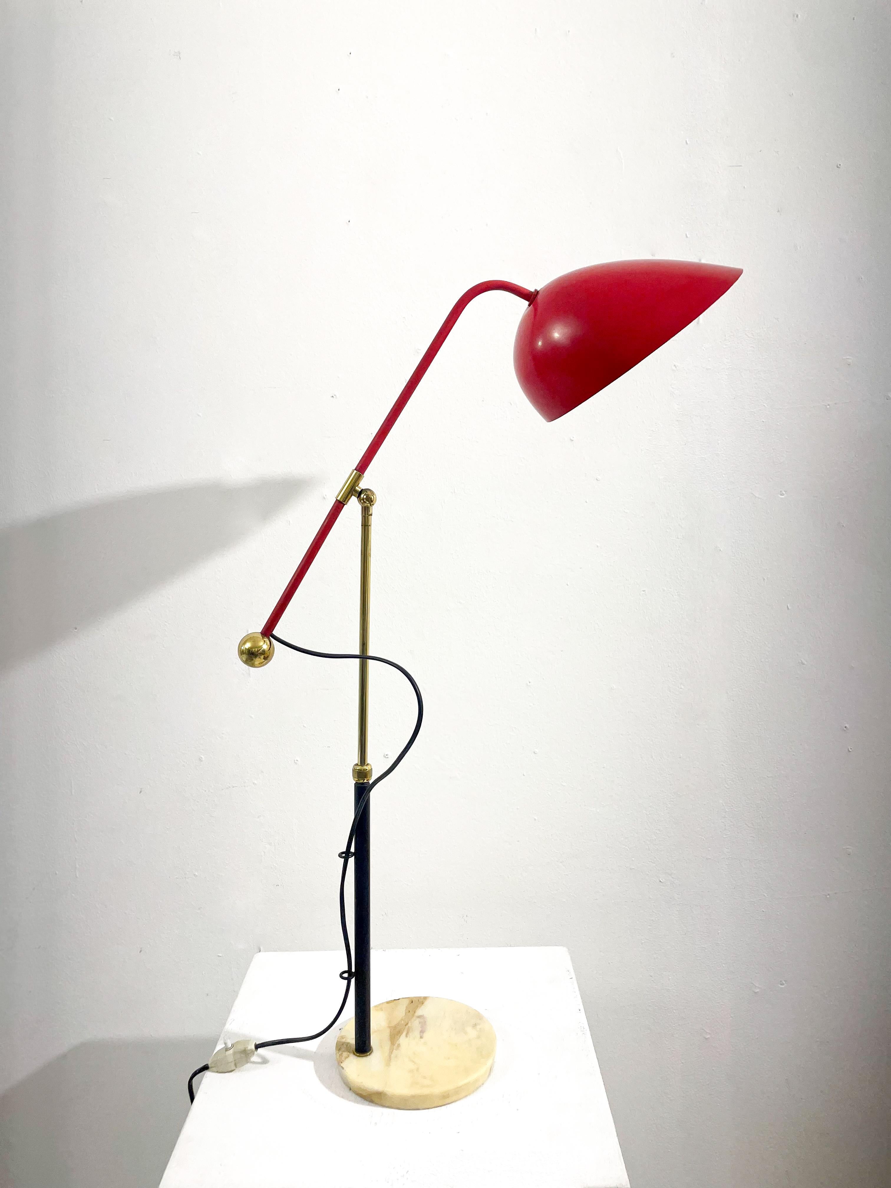 Mid-century modulable table lamp with Marble feet Metal and Brass model 5023 by Angelo Brotto for Esperia - Italy 1950s.

Height : 36 to 80cm.