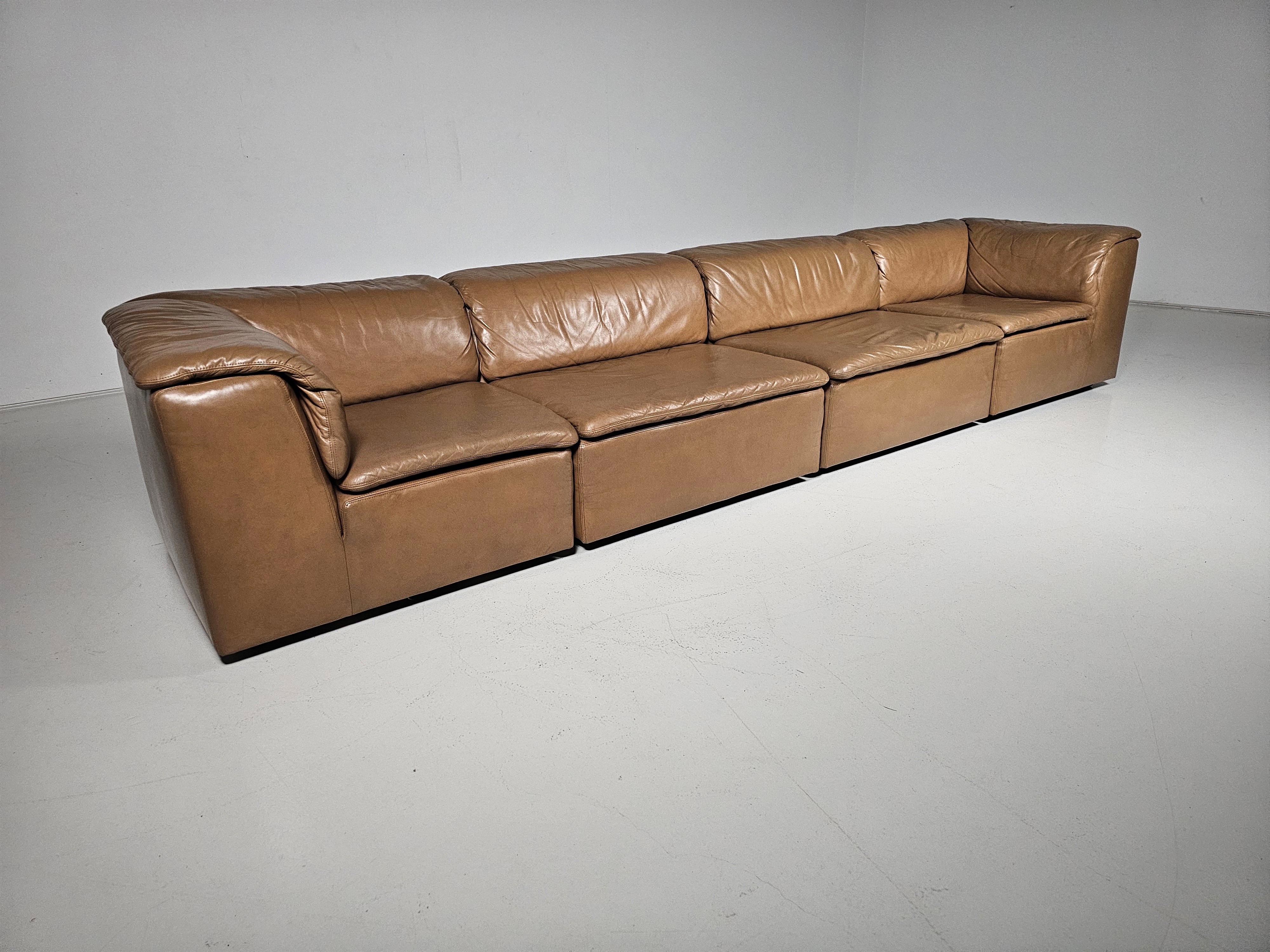 Mid-Century moderno Divano componibile in pelle marrone 