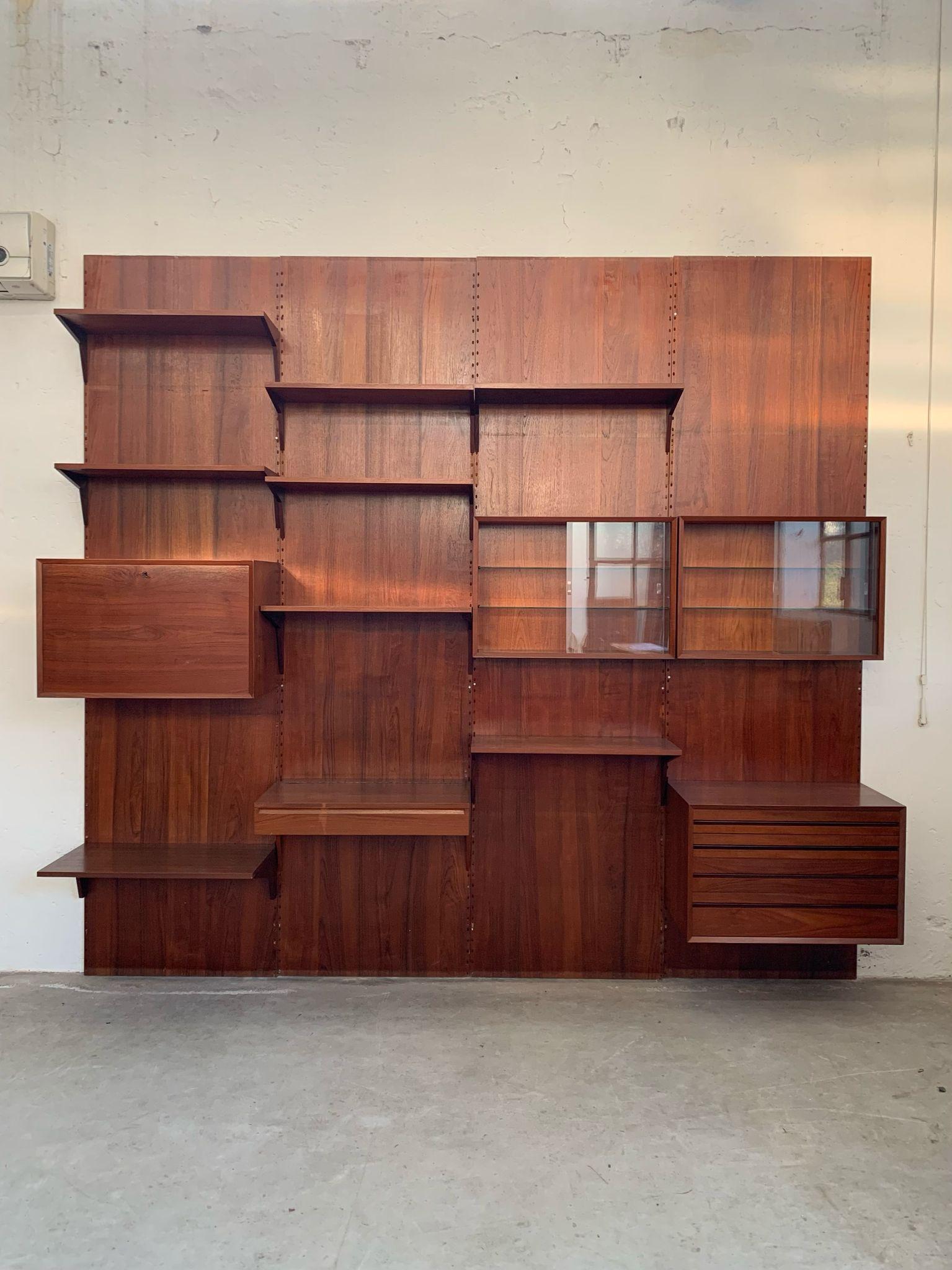 Modular Teak Bookcase by Poul Cadovius, Denmark, 1960s (Moderne der Mitte des Jahrhunderts) im Angebot