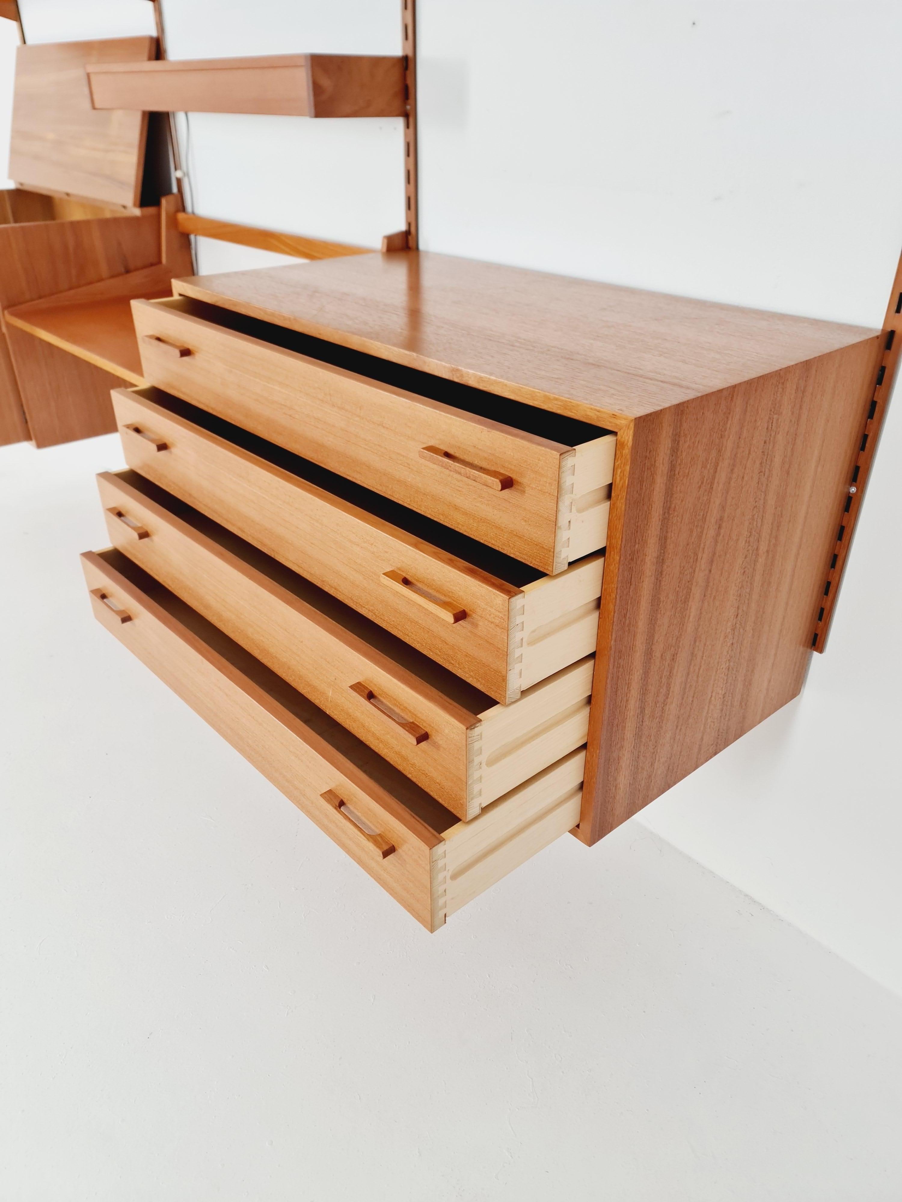 Danish Modular Teak shelving system by Kai kristansen for FH Möbel , Denmark, 1960s For Sale
