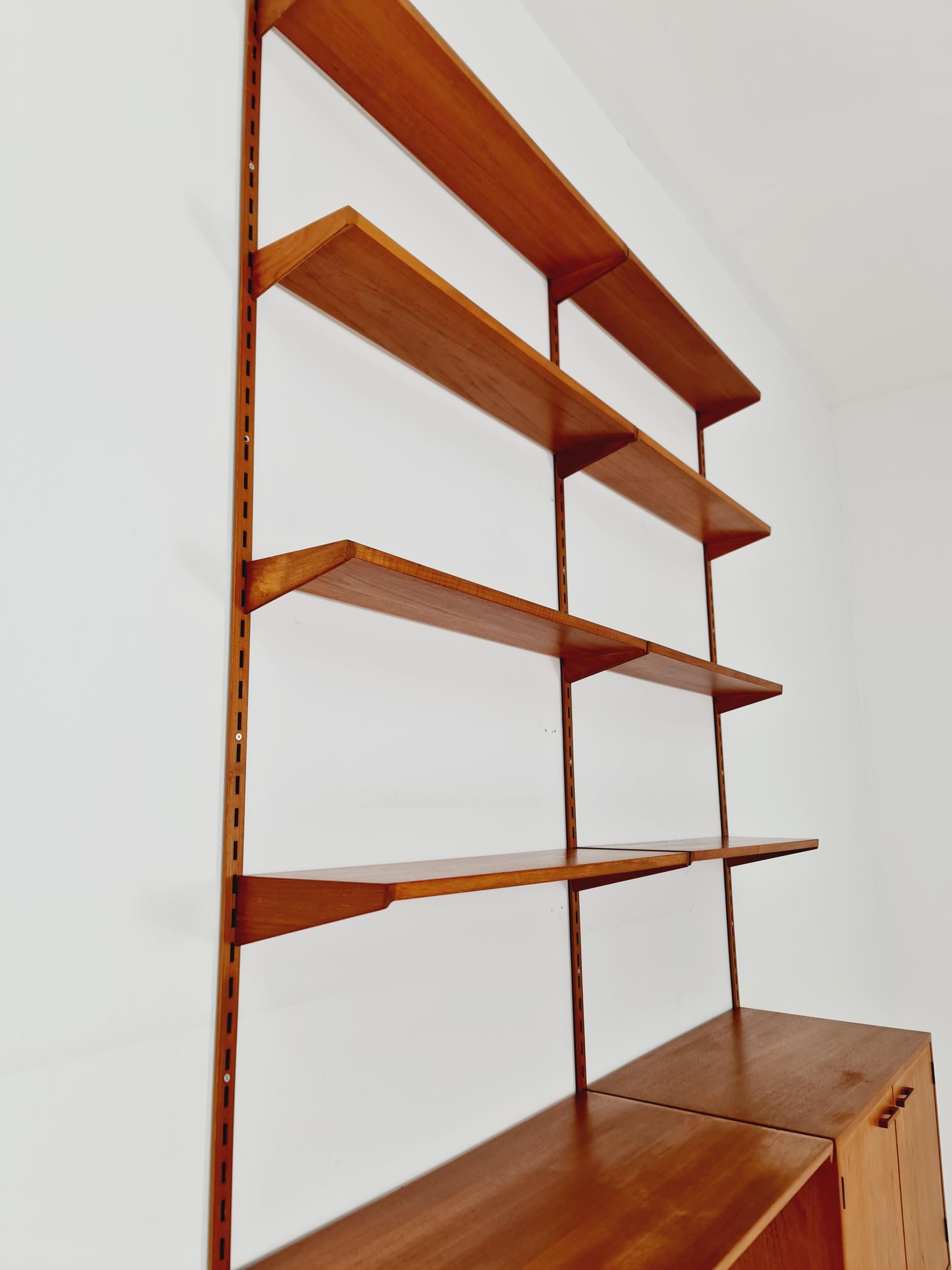 Danese Sistema di scaffali modulari in teak di Kai Kai per FH Möbel , Danimarca, anni '60 in vendita