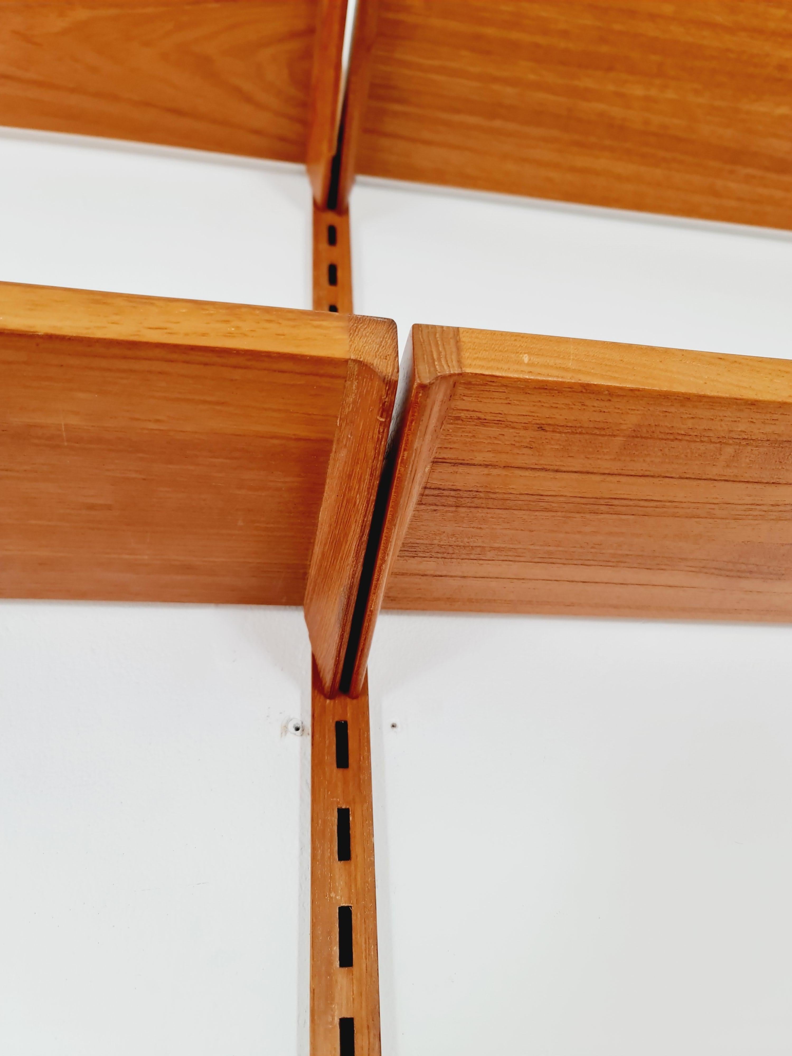 Sistema di scaffali modulari in teak di Kai Kai per FH Möbel , Danimarca, anni '60 In condizioni buone in vendita a Gaggenau, DE