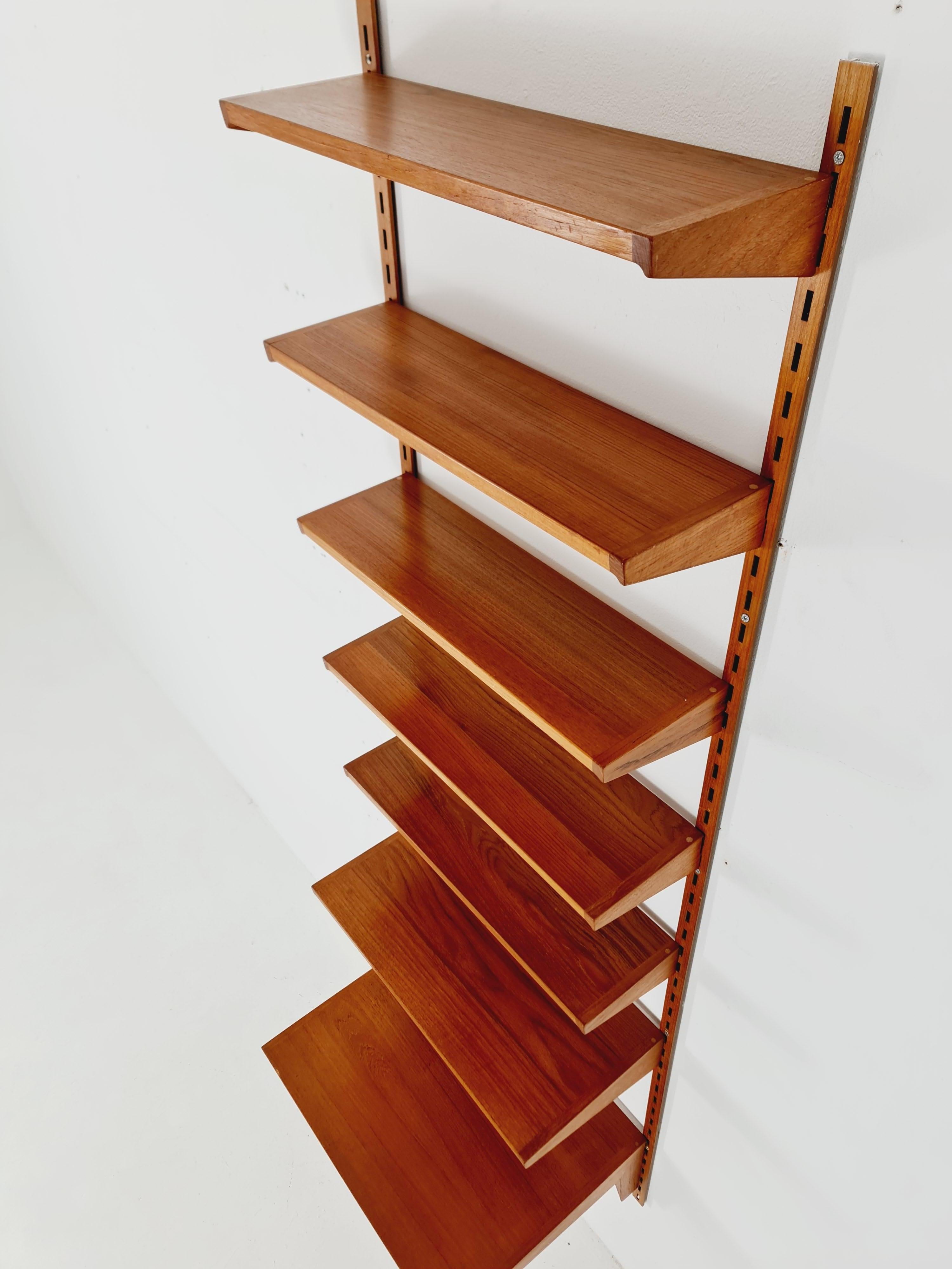 Sistema di scaffali modulari in teak di Kai Kai per FH Möbel , Danimarca, anni '60 In condizioni buone in vendita a Gaggenau, DE