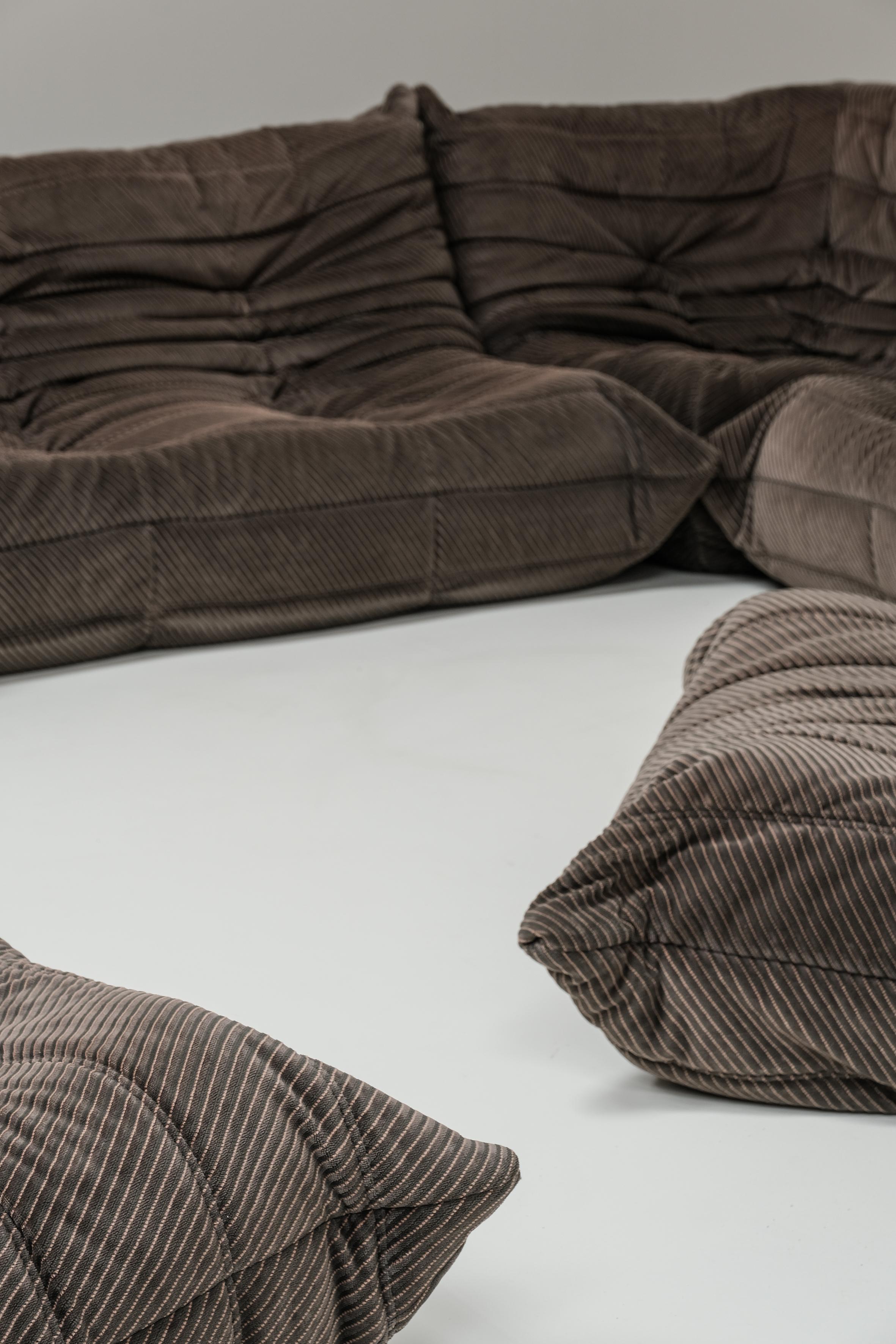 French Modular togo lounge sofa by Michel Ducaroy for Ligne Roset 1970 Original fabric