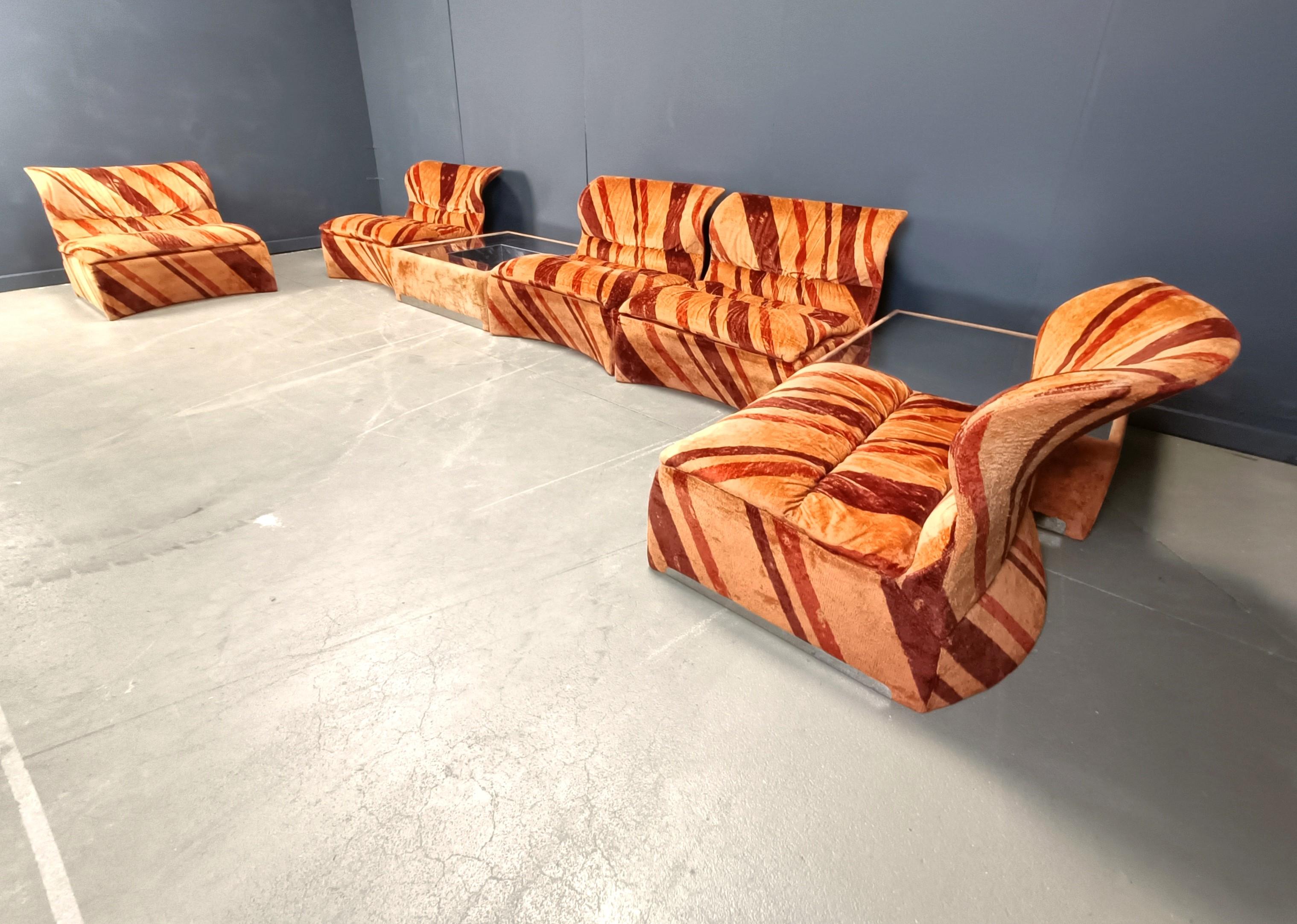 Modular Vela Bassa Sofa set by Giovanni Offredi for Saporiti, Set of 7 - 1970s For Sale 3