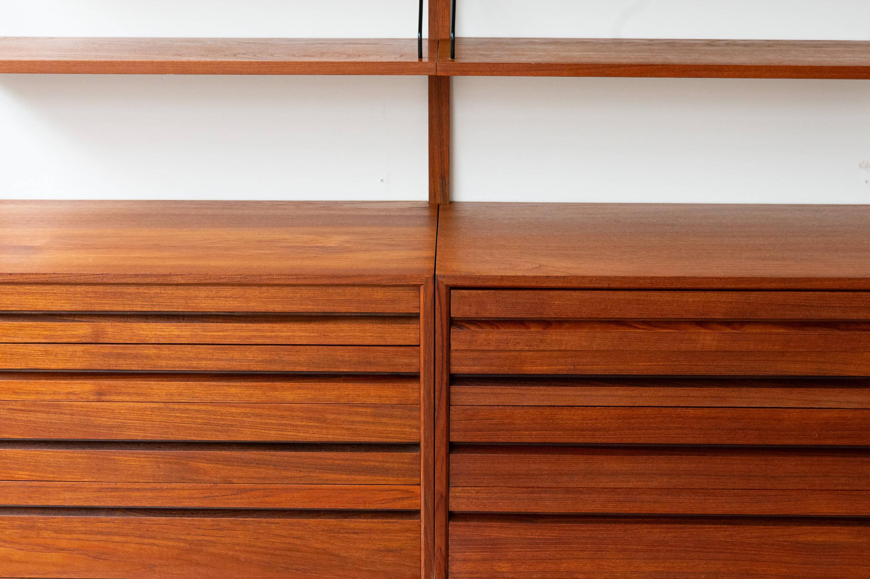 Scandinavo moderno Pensile modulare di Poul Cadovius per Royal System, anni '50 in vendita