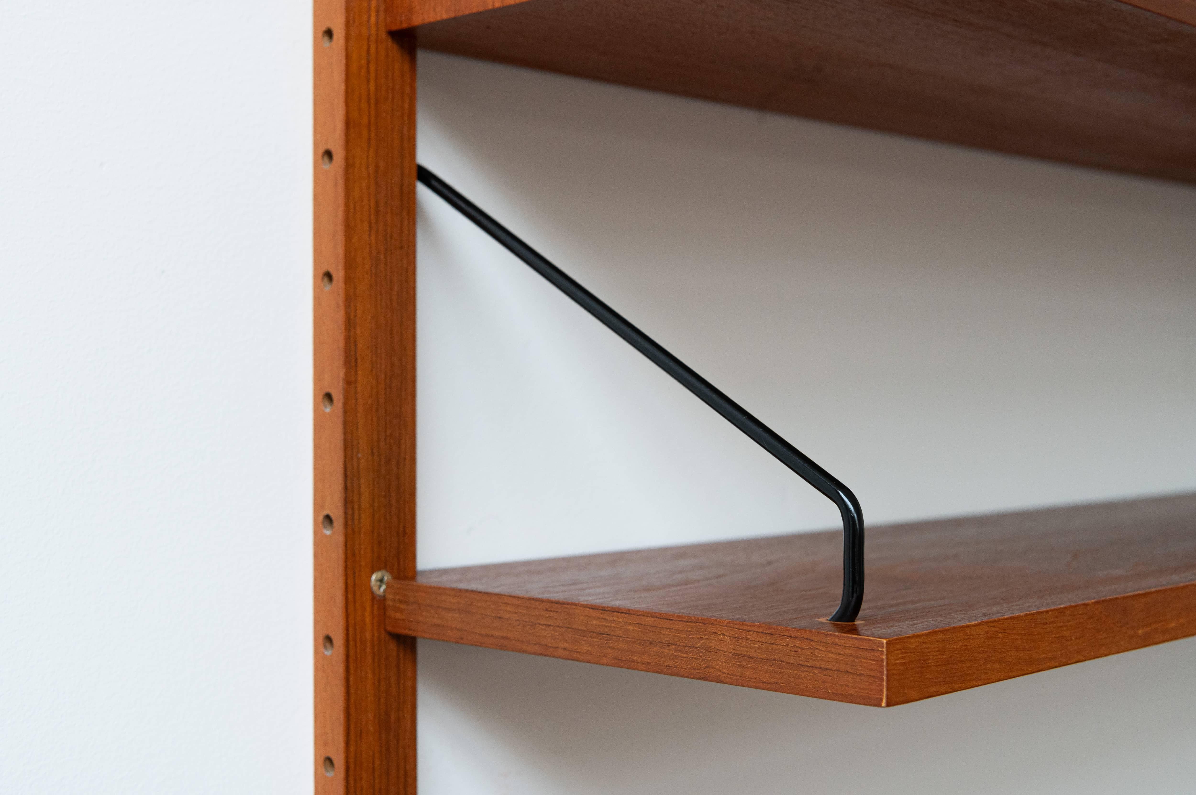 Pensile modulare di Poul Cadovius per Royal System, anni '50 In condizioni buone in vendita a Ranst, VAN