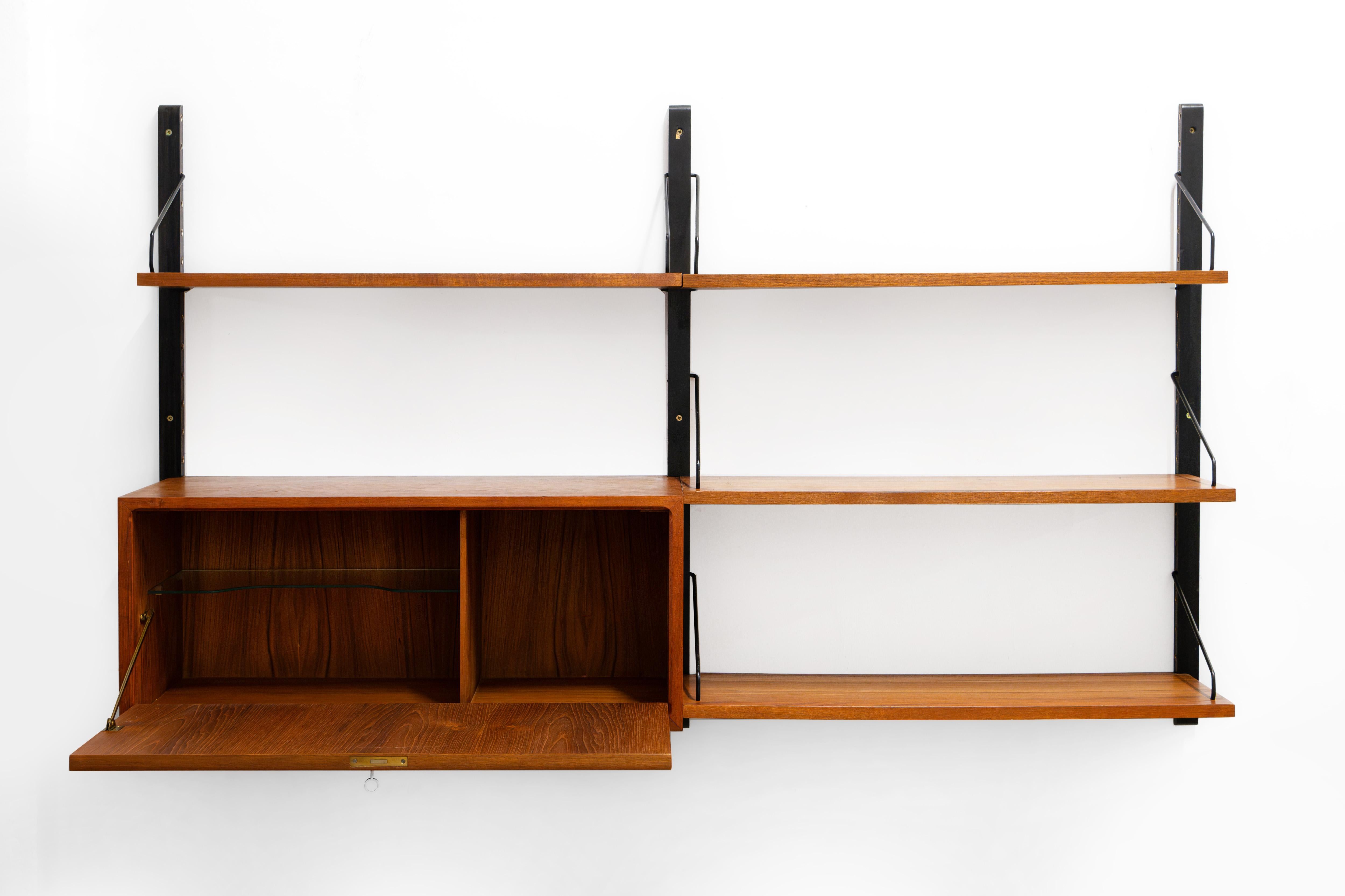 Danish Modular wall unit by Poul Cadovius for Royal System