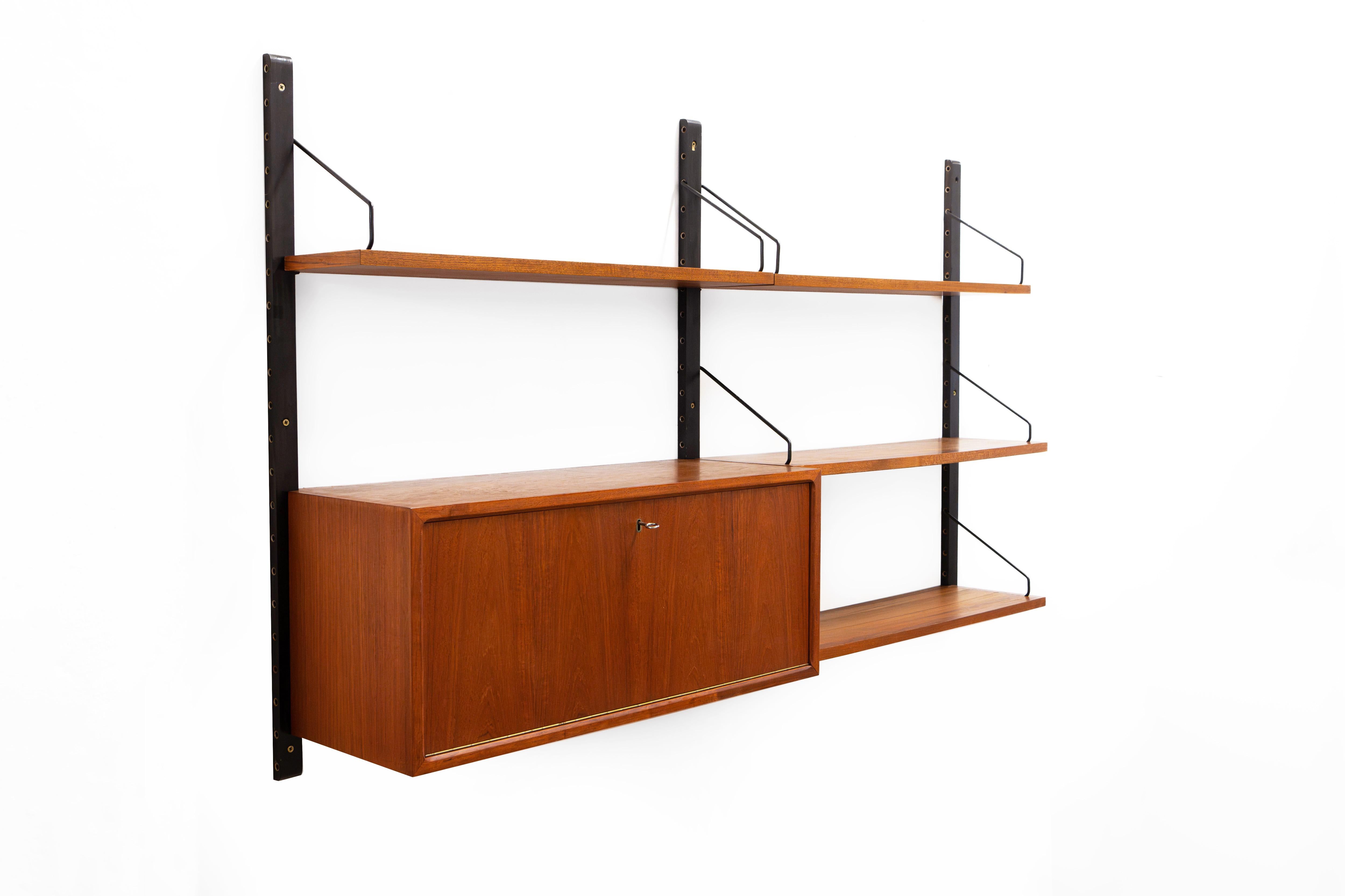 Modular wall unit by Poul Cadovius for Royal System In Good Condition In Ranst, VAN