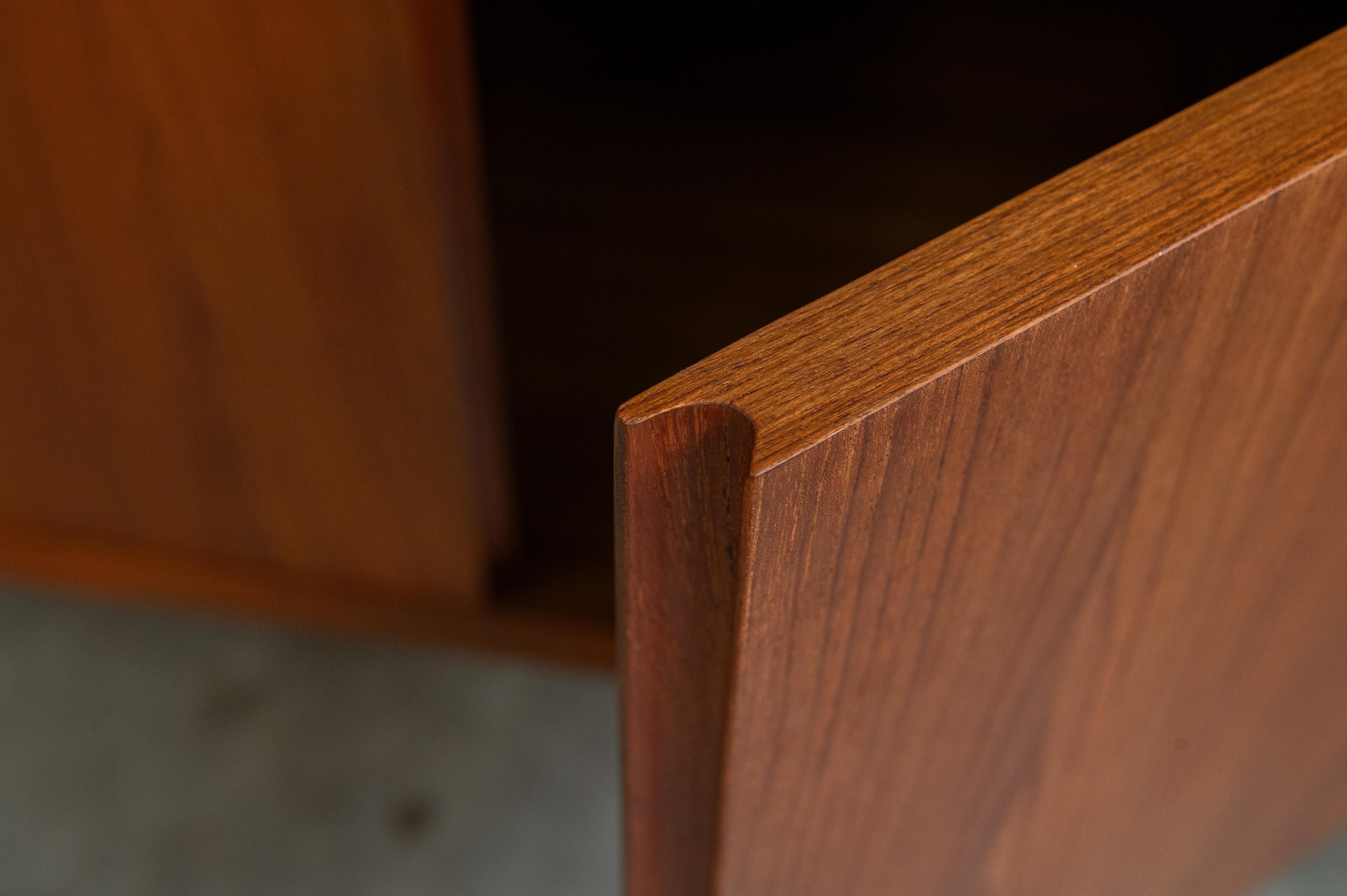 Modular wall unit by Poul Cadovius in teak 6