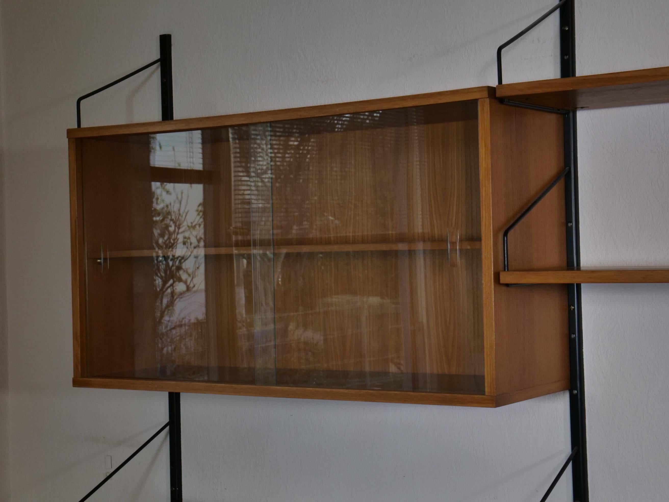 Modulares Mid-Century Design Regalsystem Wohnwand aus Ulmenholz, 1960er Jahre  For Sale 10