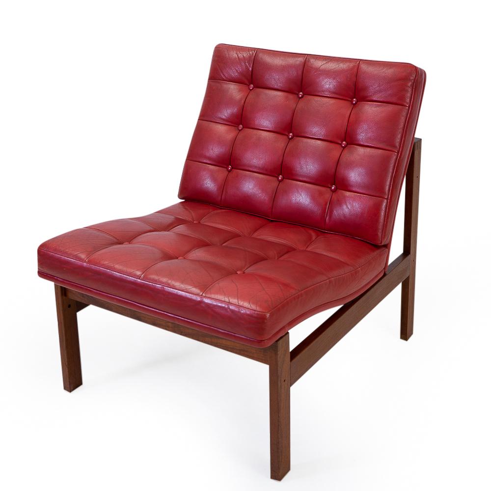 Vintage armchair by Ole Gjerløv-Knudsen and Torben Lind, 1960s, Denmark. Wonderfully patinated red leather.

 

Origination: Denmark, 1960s (Labelled by France & Son)

Condition: Good vintage condition, signs of wear on the leather