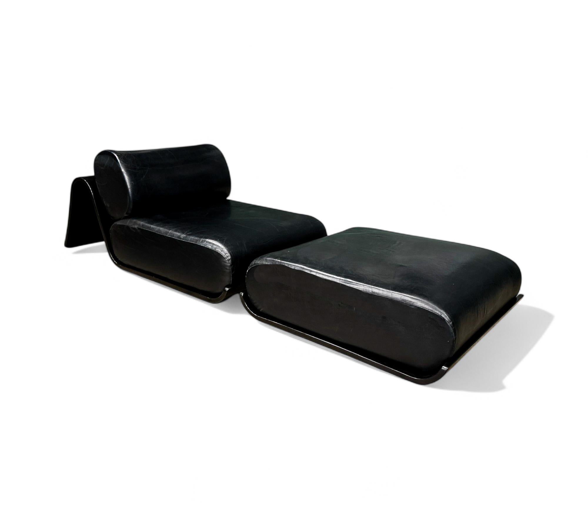 “Modulo” Low Easy Chair with Ottoman by Oscar & Anna Maria Niemeyer, 1970's For Sale 2