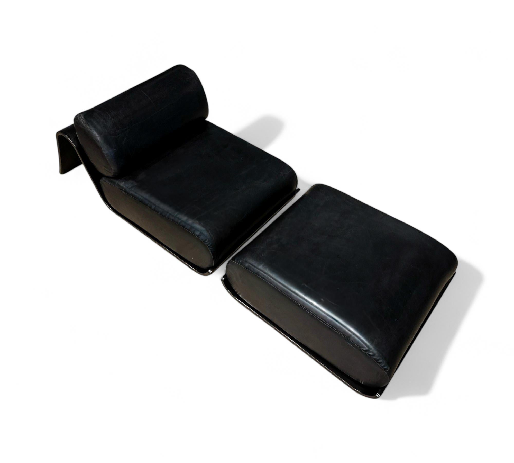 “Modulo” Low Easy Chair with Ottoman by Oscar & Anna Maria Niemeyer, 1970's For Sale 3