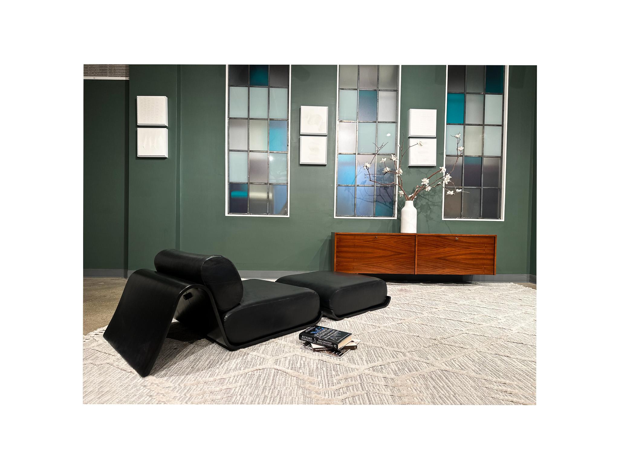 “Modulo” Low Easy Chair with Ottoman by Oscar & Anna Maria Niemeyer, 1970's For Sale 7