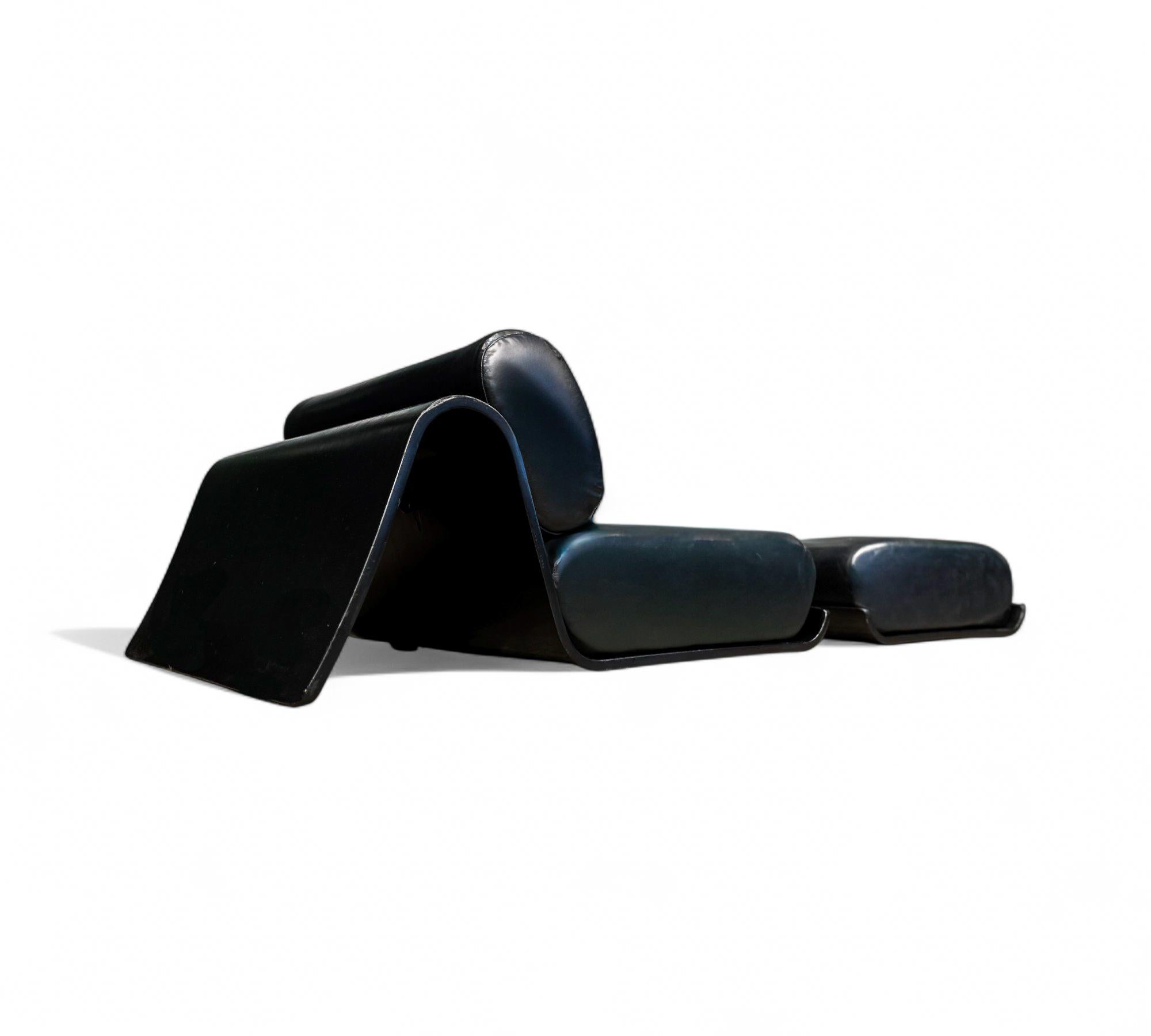 Metal “Modulo” Low Easy Chair with Ottoman by Oscar & Anna Maria Niemeyer, 1970's For Sale