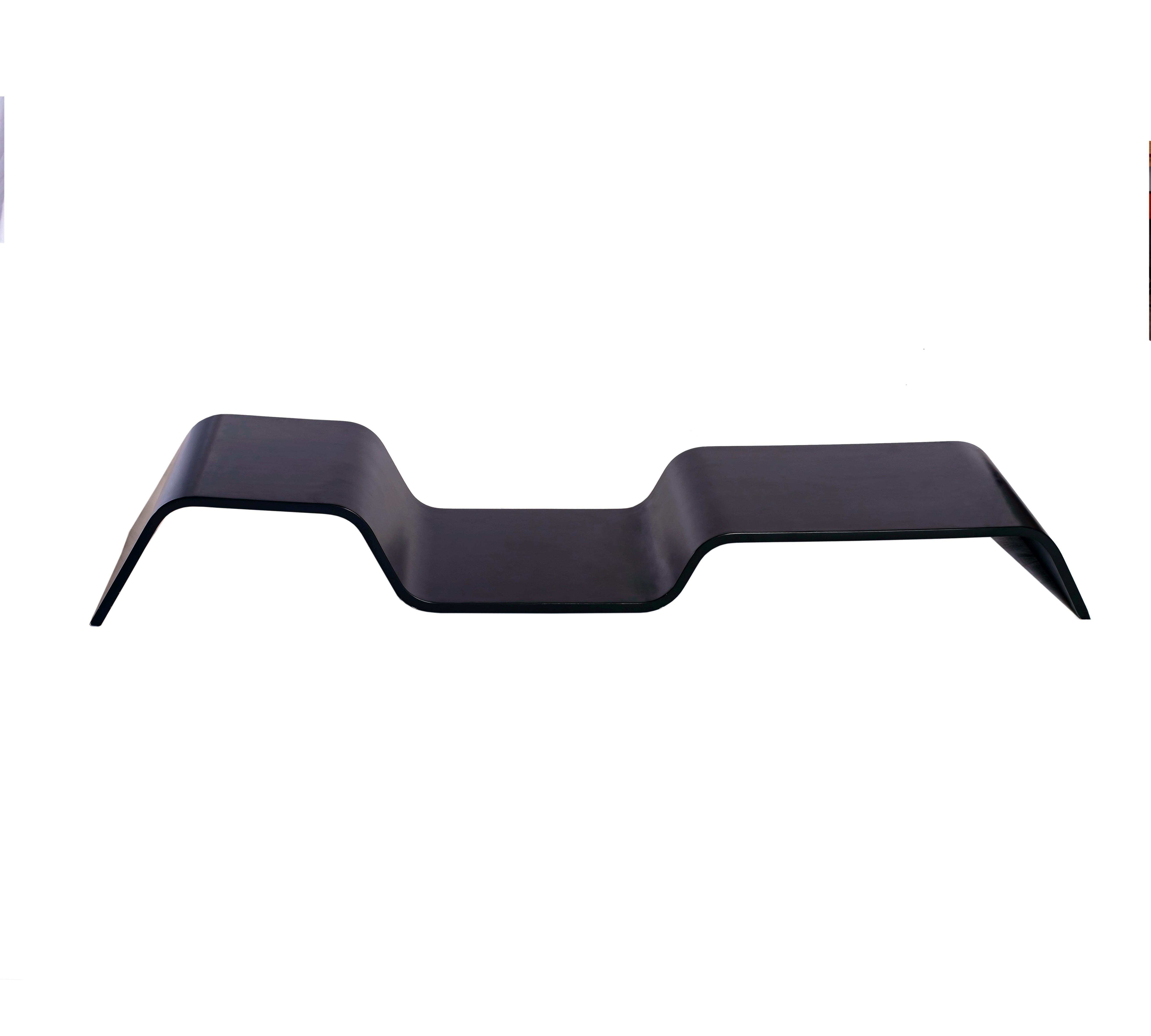 Conçue en Collaboration avec sa fille Anna Maria Niemeyer, la table basse 