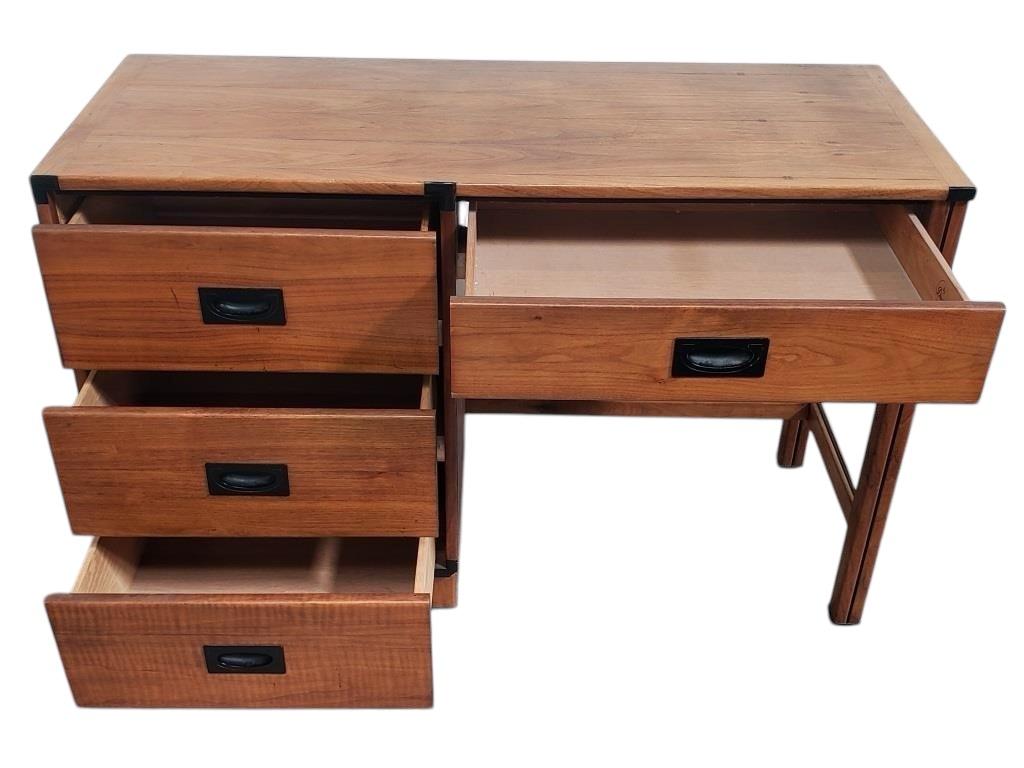 Step into the world of timeless style and functional design with the Modulus Manner of Drexel Mid Century Modern Desk. A stunning example of mid-century craftsmanship, The desk features a sleek walnut veneer surface, known for its rich, warm tones,