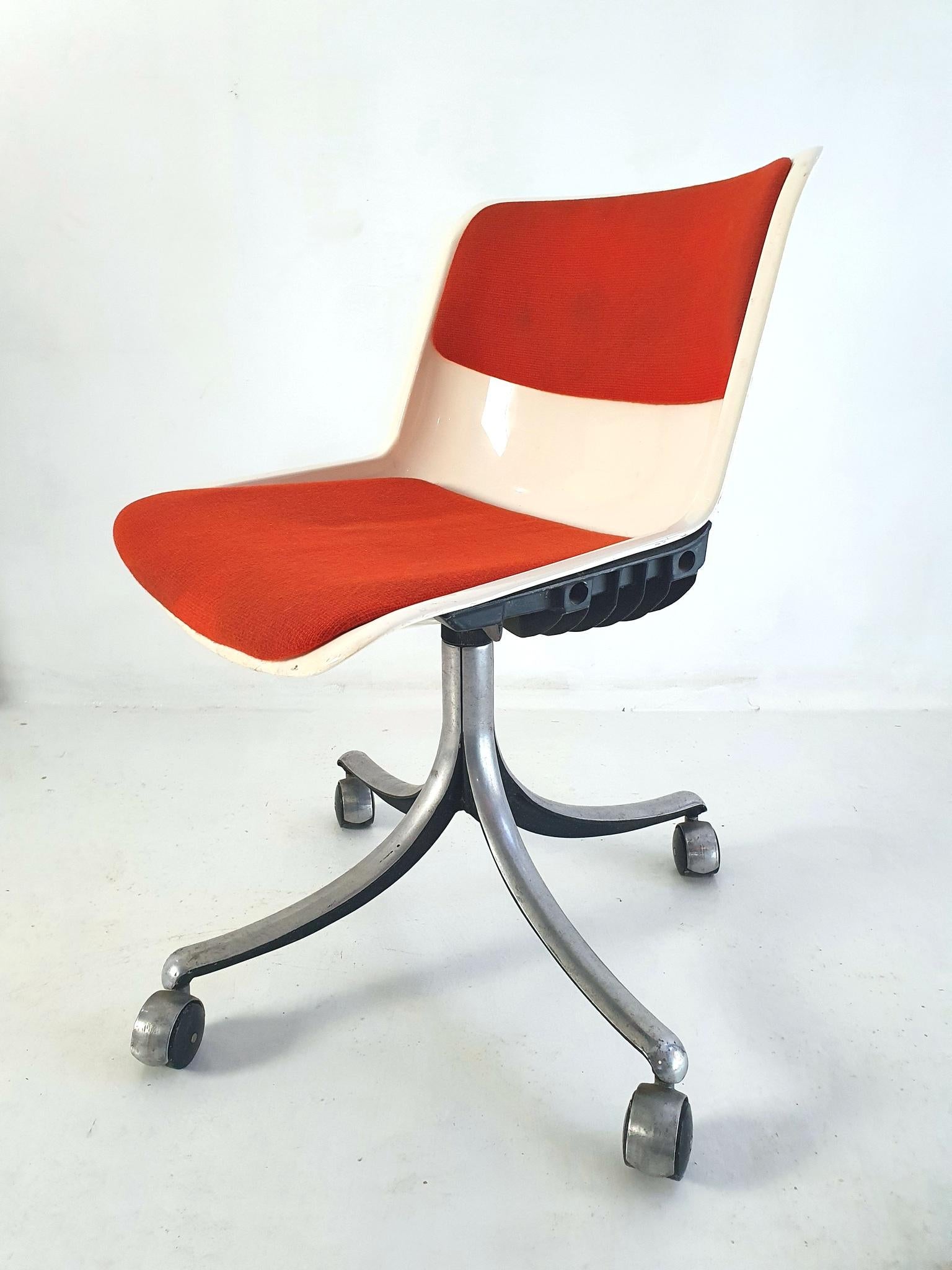 Italian Modus Office Chair by Osvaldo Borsani for Tecno For Sale