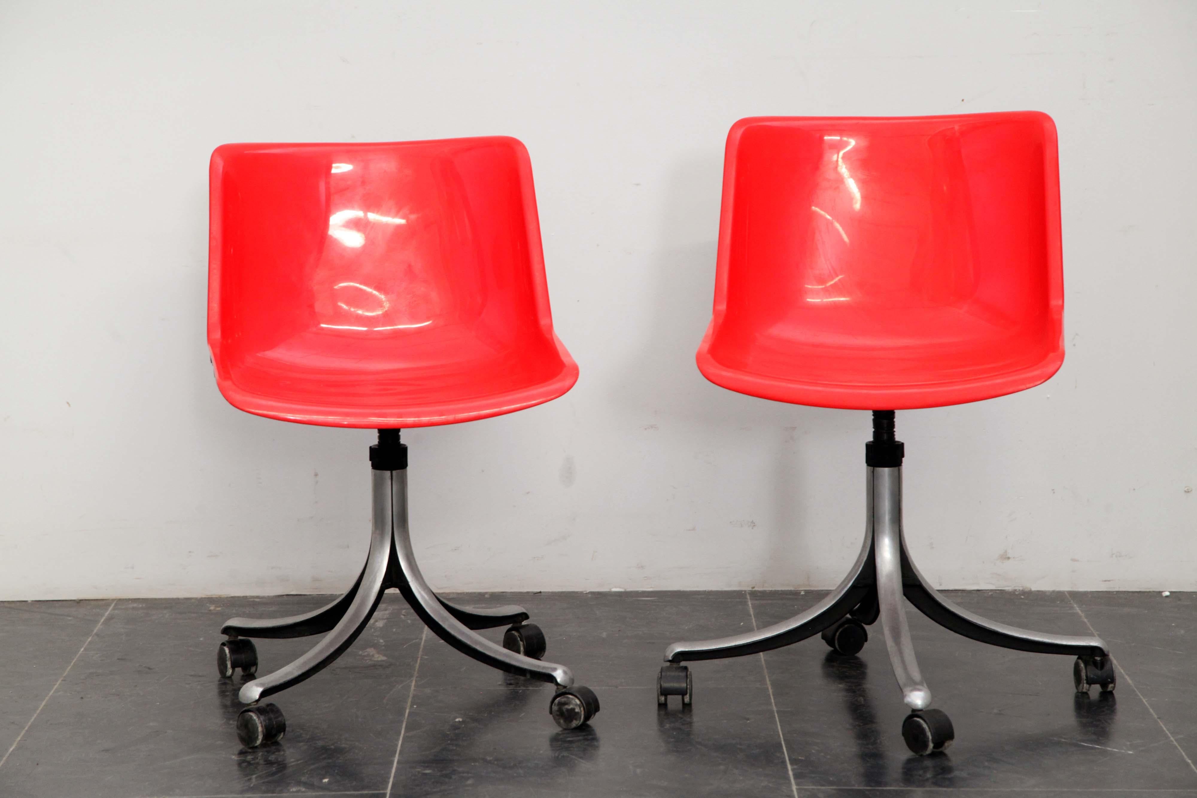 Modus Swivel Chairs by Osvaldo Borsani for Tecno, 1970s, Set of 2 In Good Condition For Sale In Montelabbate, PU