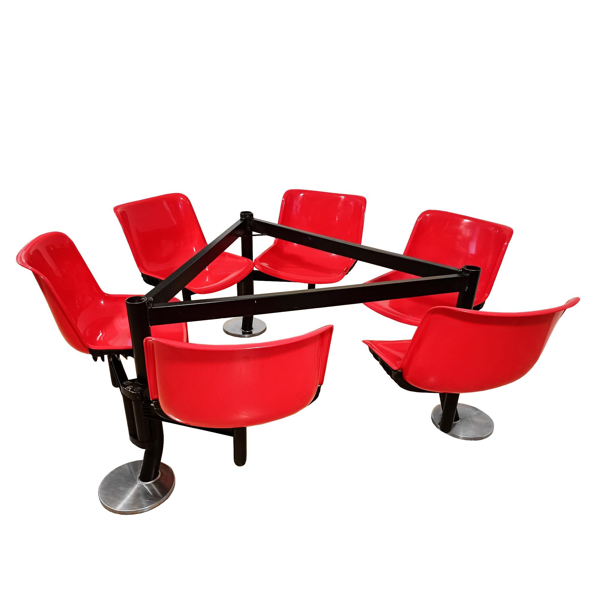 MODUS Tisch und Stühle von Borsani - Italien 1970 im Zustand „Gut“ im Angebot in Girona, ES