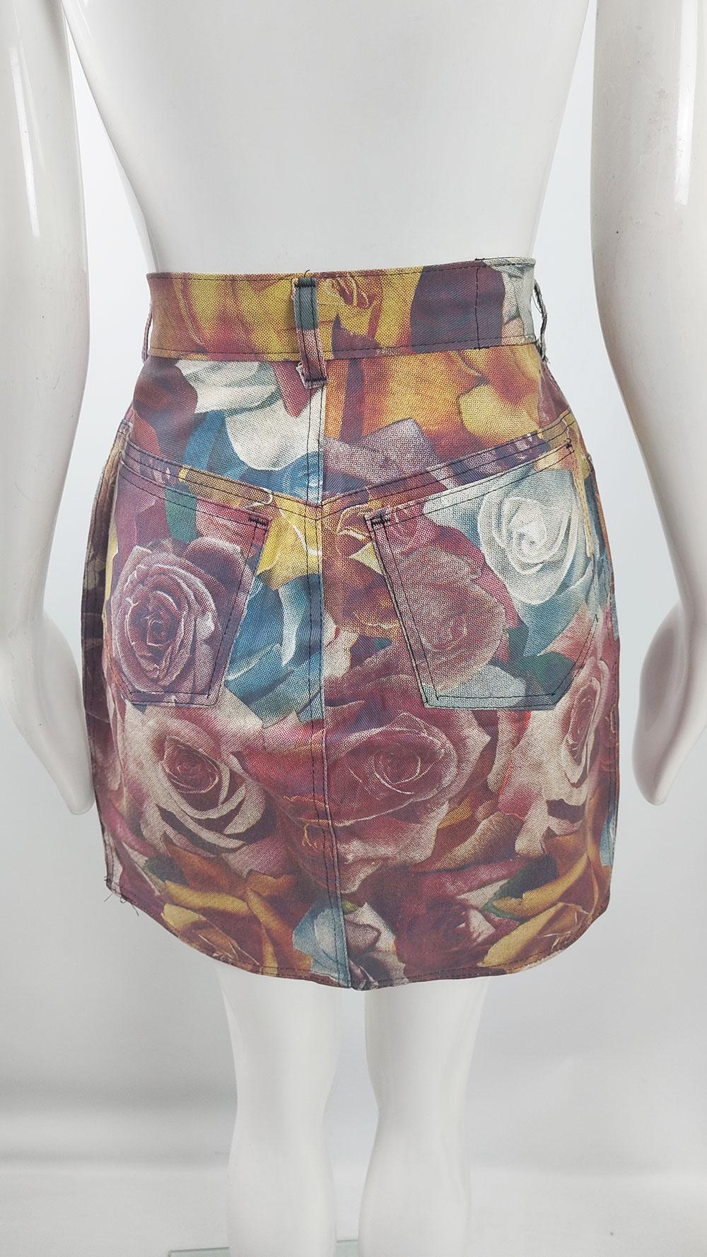 Modzart Vintage Floral Print Denim Mini Jeans Skirt, 1980s For Sale 3