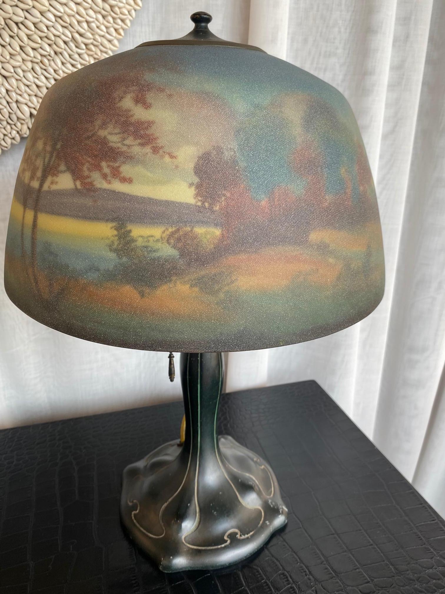 Lampe de bureau Moe Bridges Co. / Signé / Paysage de lac, U.S.A. 20ème siècle en vente 3