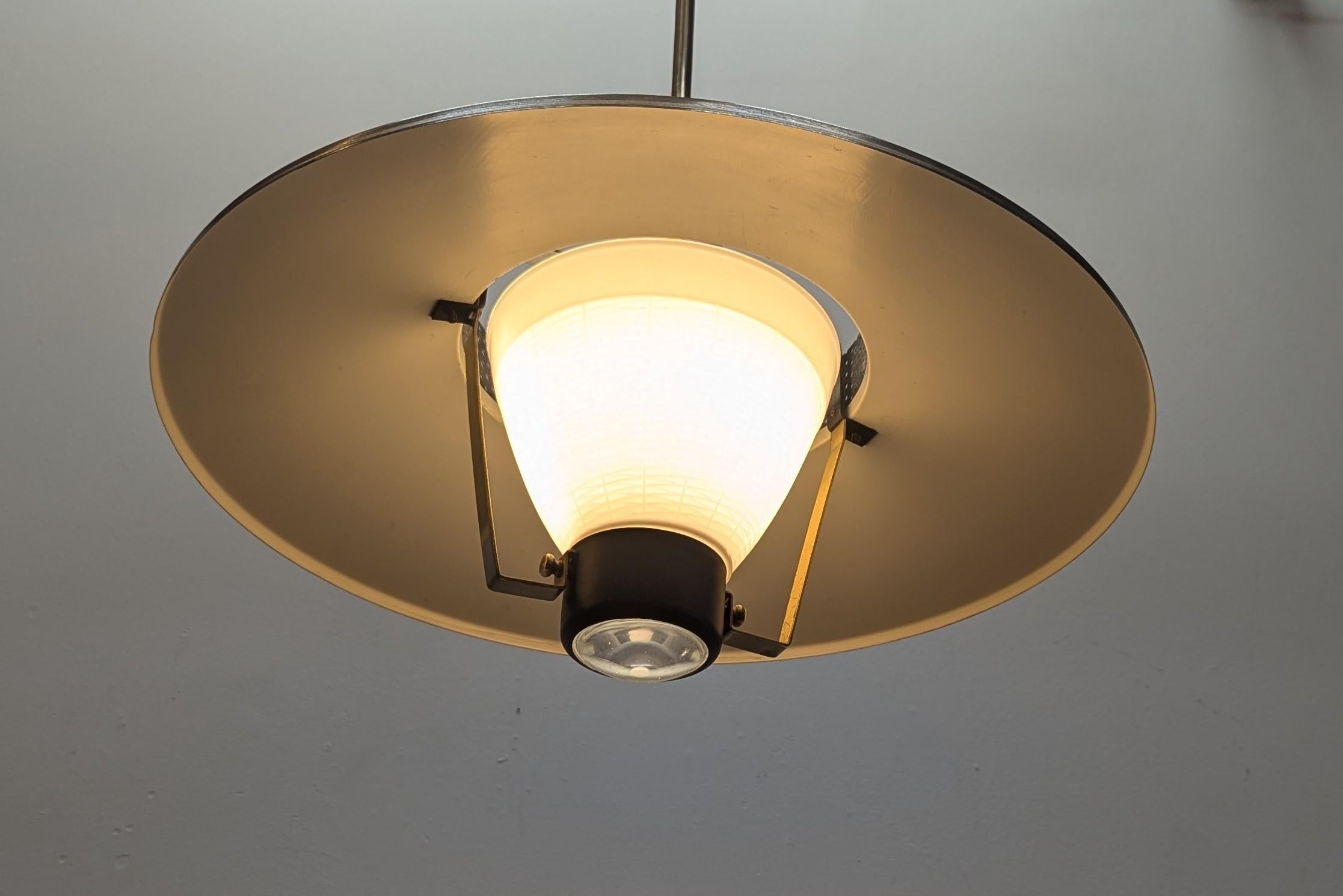 Moe Lighting Mid Century Brass Pendant In Good Condition For Sale In New York, NY